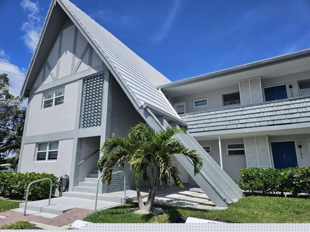 Photo of 2801 NE 33 Court #101, Fort Lauderdale, FL 33306 (MLS # F10484733)