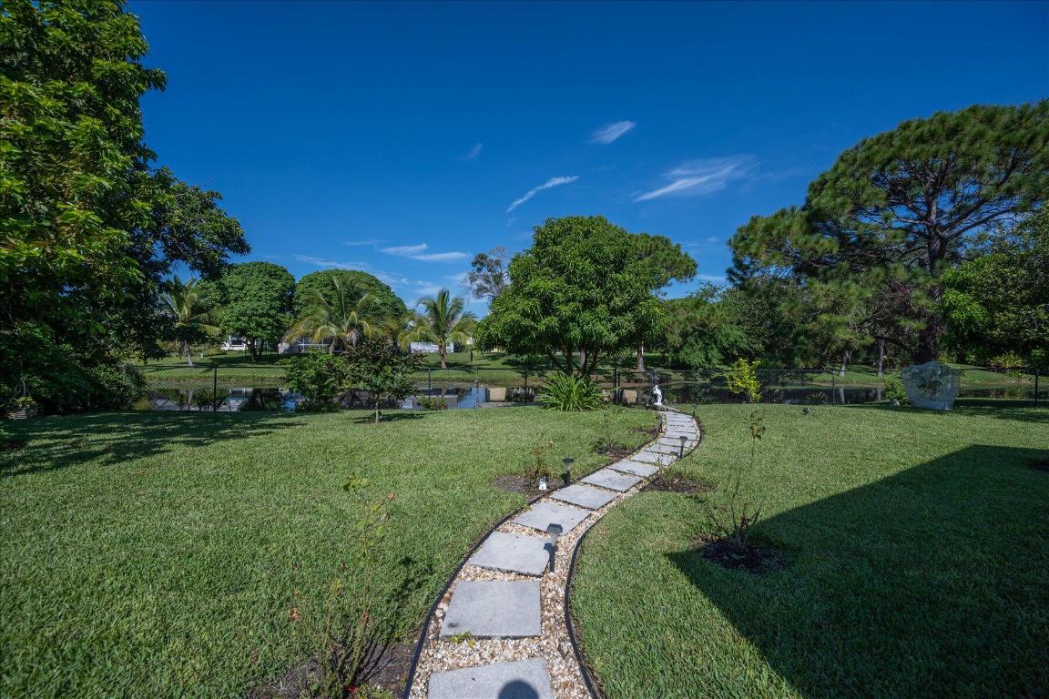 SUGAR POND MANOR OF WELLINGTON - Residential Lease