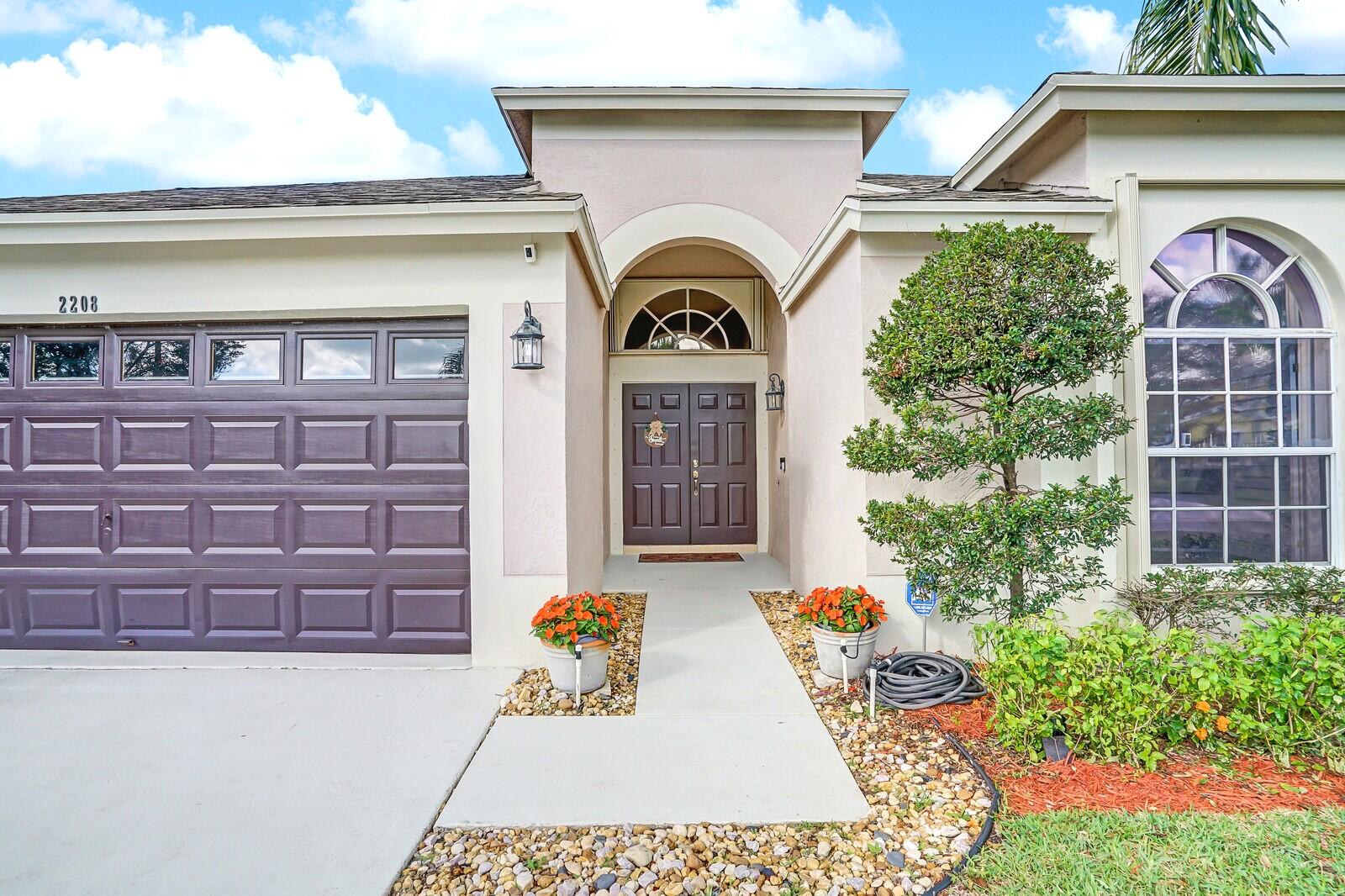 2208 Soundings Court