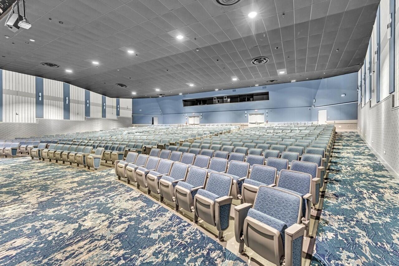 HUNTINGTON LAKES SEC FIVE CONDOS - Residential