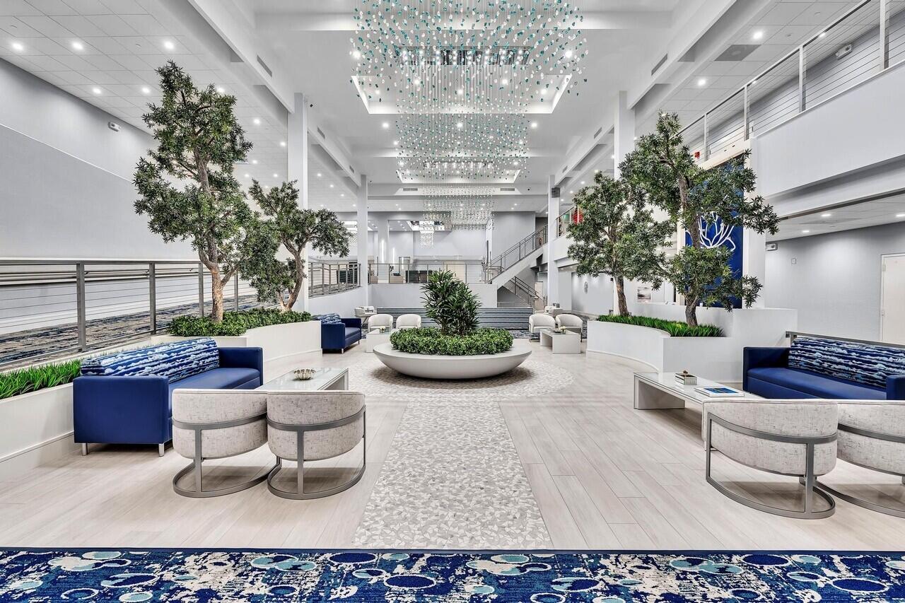 HUNTINGTON LAKES SEC FIVE CONDOS - Residential