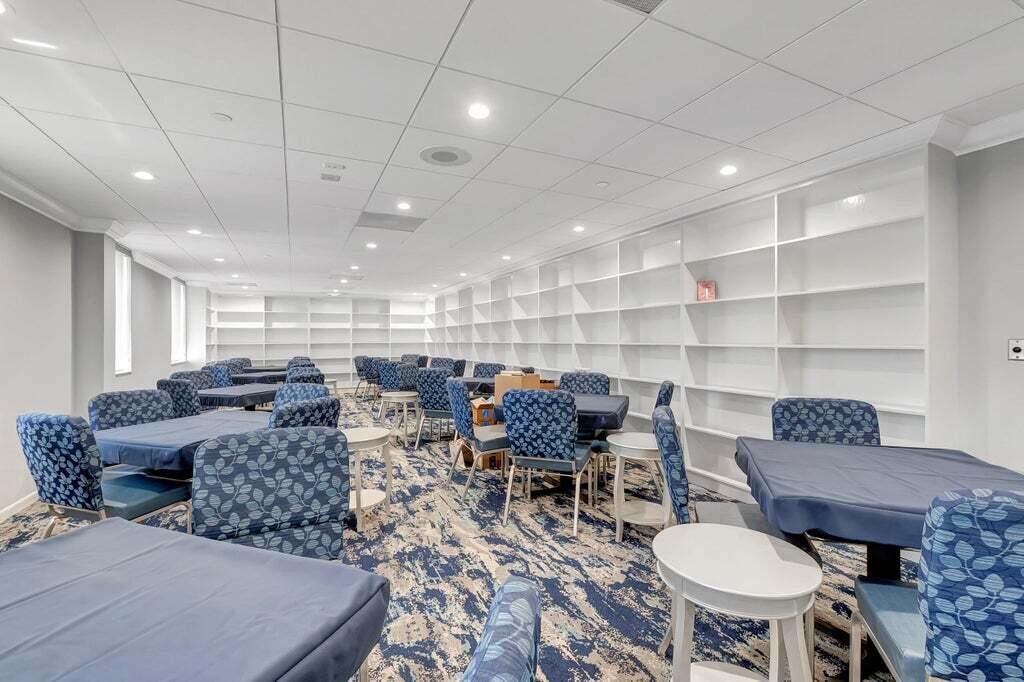 HUNTINGTON LAKES SEC FIVE CONDOS - Residential