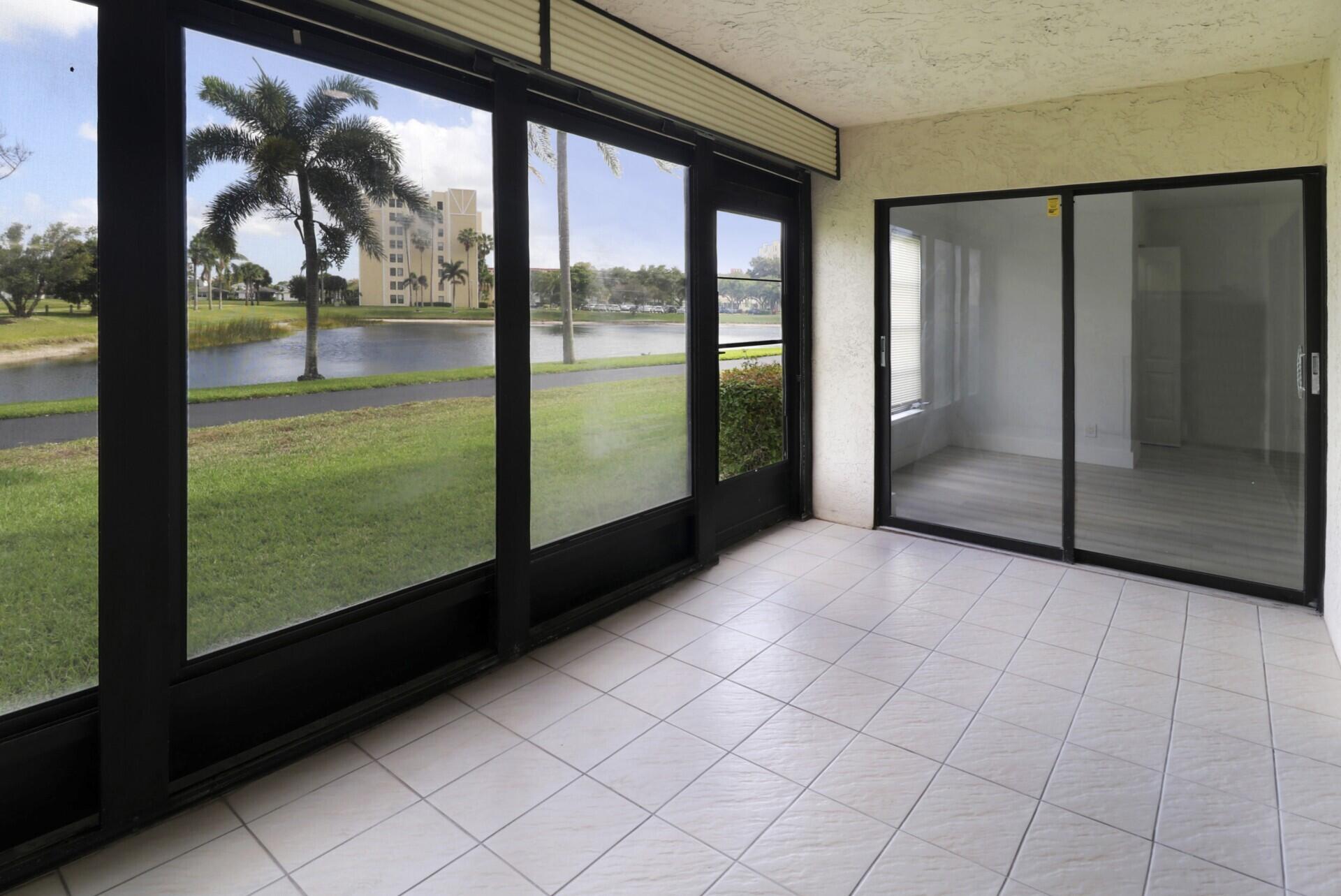 HUNTINGTON LAKES SEC FIVE CONDOS - Residential