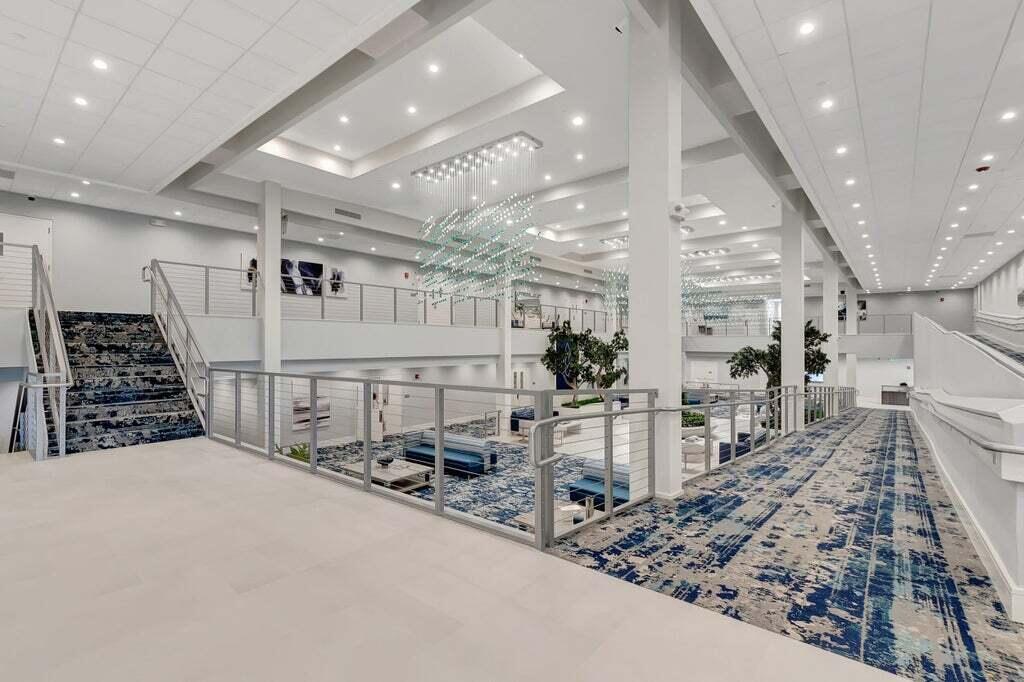 HUNTINGTON LAKES SEC FIVE CONDOS - Residential