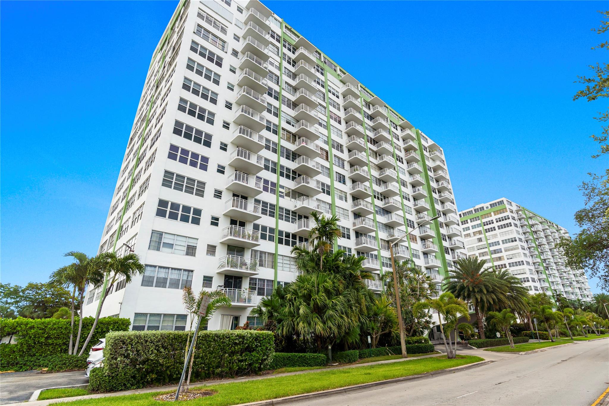 Spacious and bright condo in the heart of North Miami with stunning water views! This well-maintained unit features an open living space, large windows, and a private balcony overlooking the Intracoastal and skyline. Enjoy resort-style living with great amenities and a prime location near beaches, shopping, dining, and more. Perfect for enjoying the South Florida lifestyle