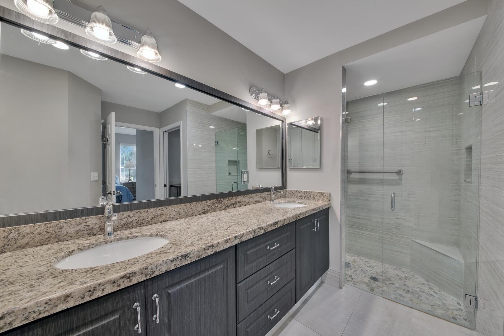 CORAL LAKES - Residential