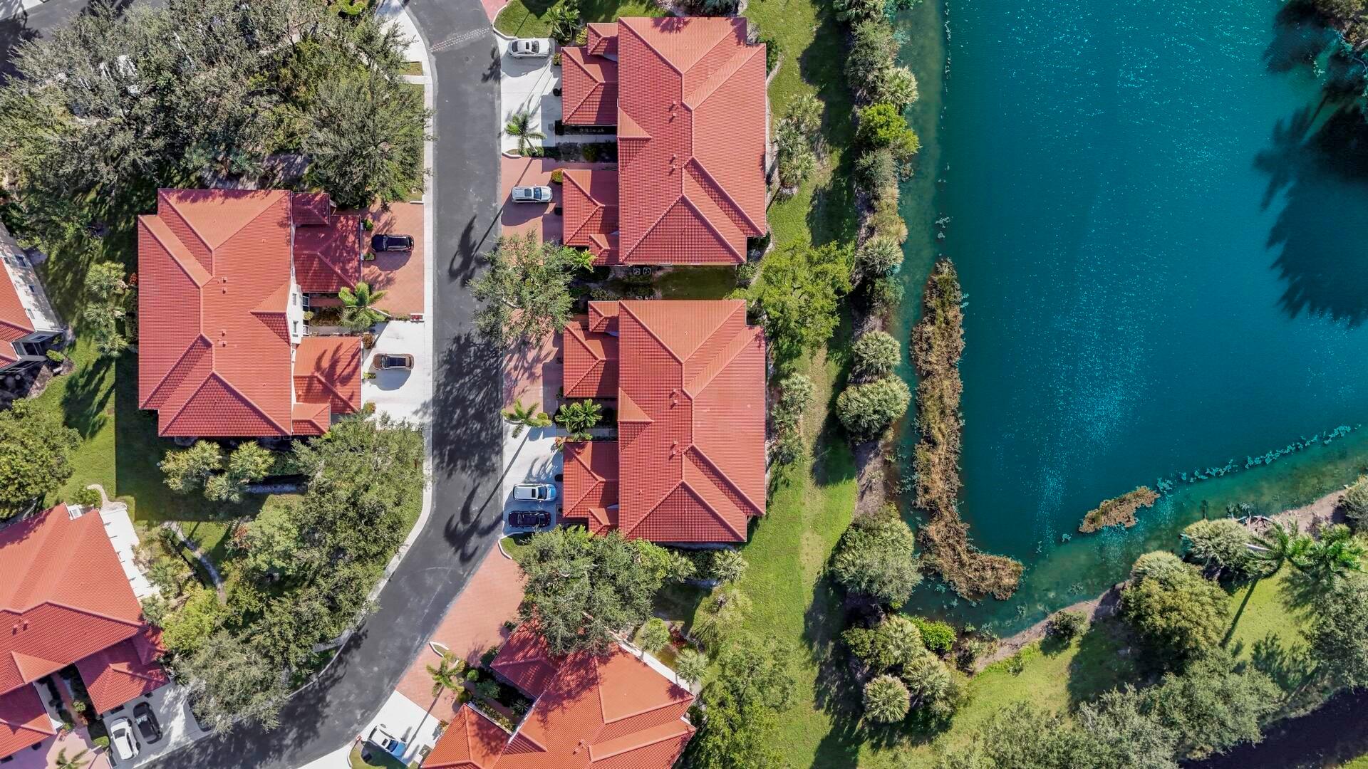 CORAL LAKES - Residential