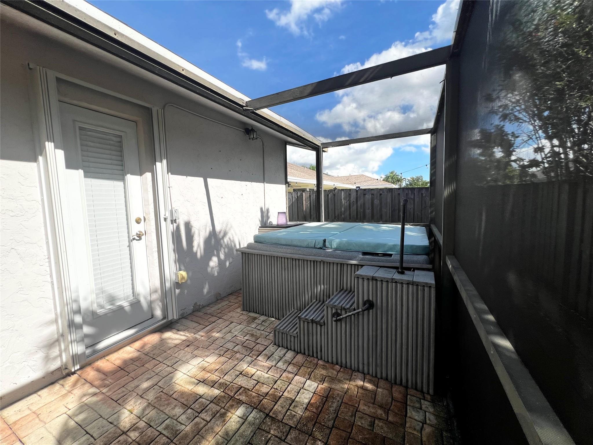 WELLEBY UNIT EIGHT - Residential