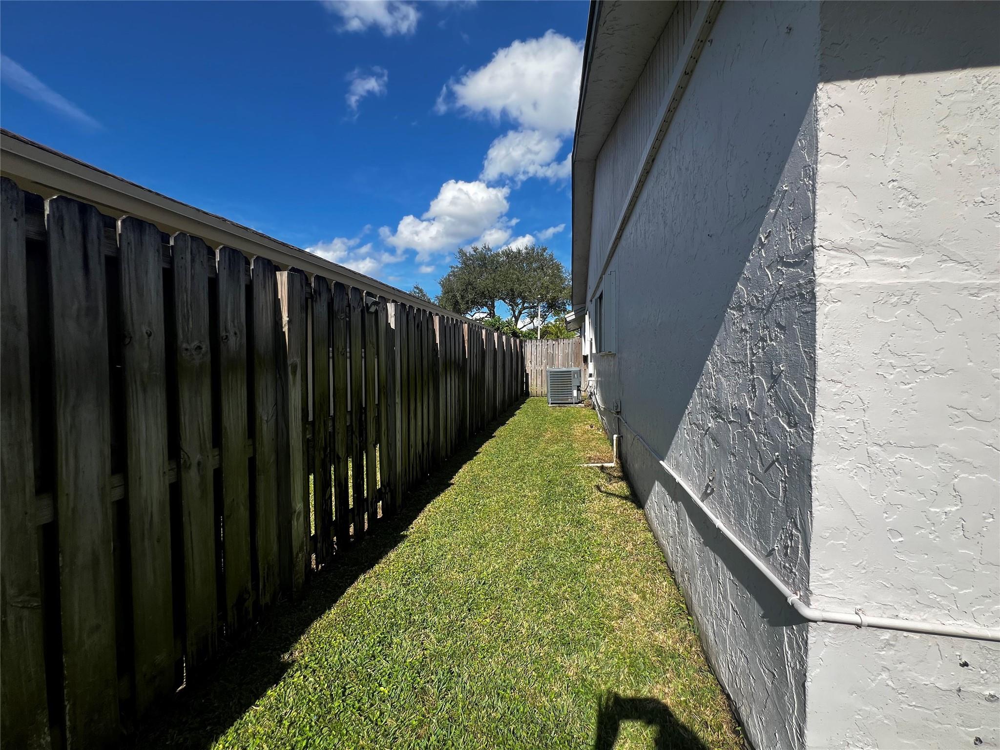 WELLEBY UNIT EIGHT - Residential