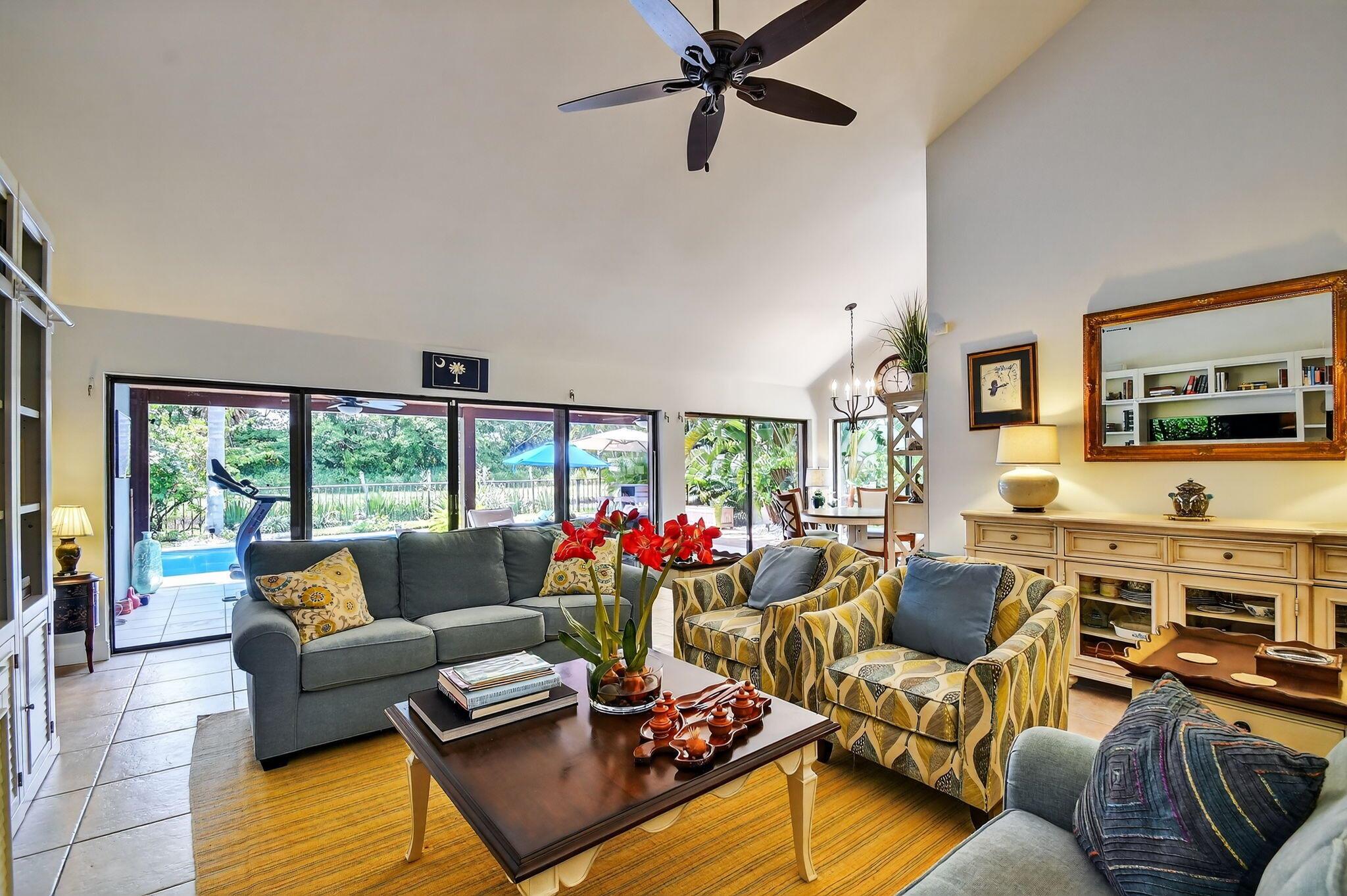 2535 Iroquois Circle