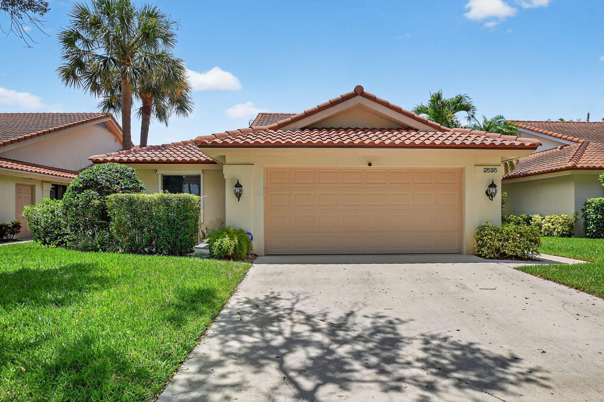2535 Iroquois Circle