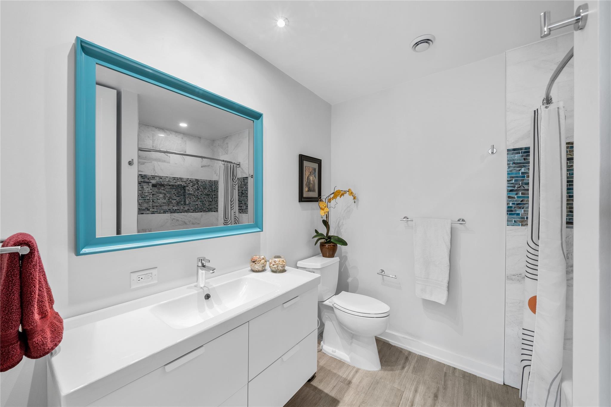 CORAL RIDGE COUNTRY CLUB - Residential