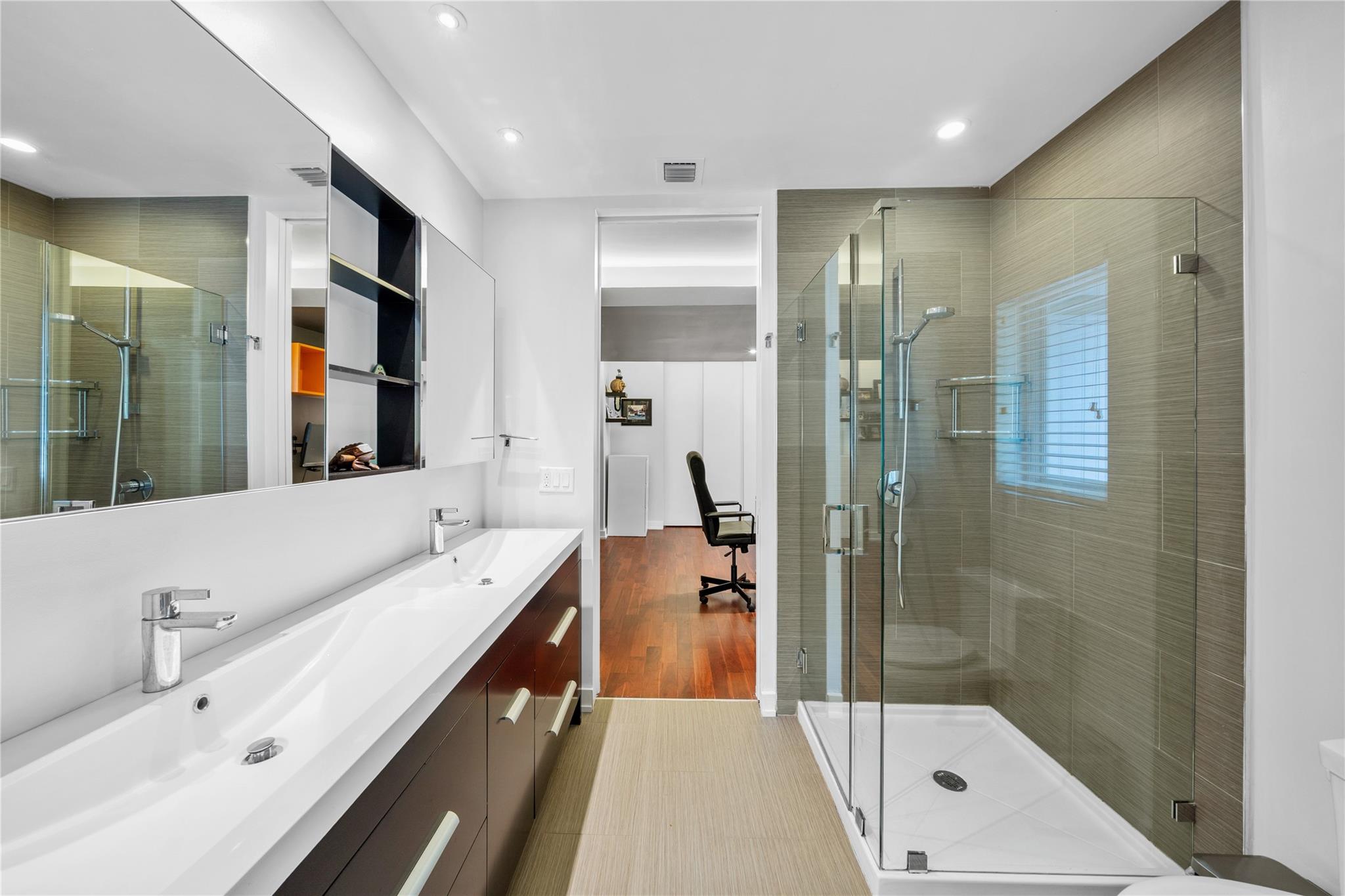 CORAL RIDGE COUNTRY CLUB - Residential