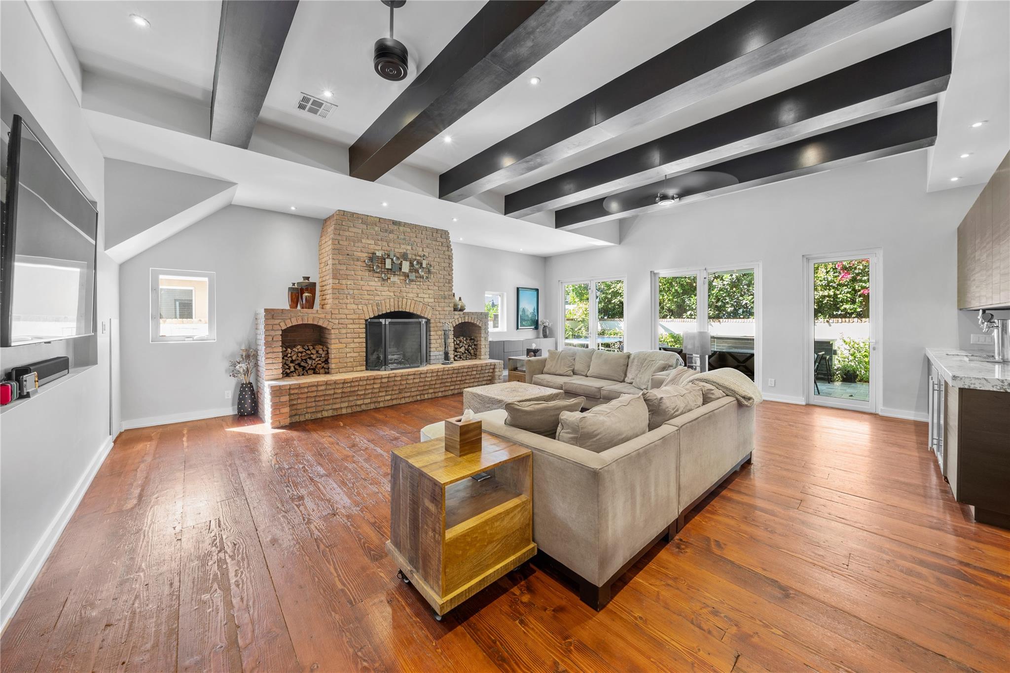 CORAL RIDGE COUNTRY CLUB - Residential