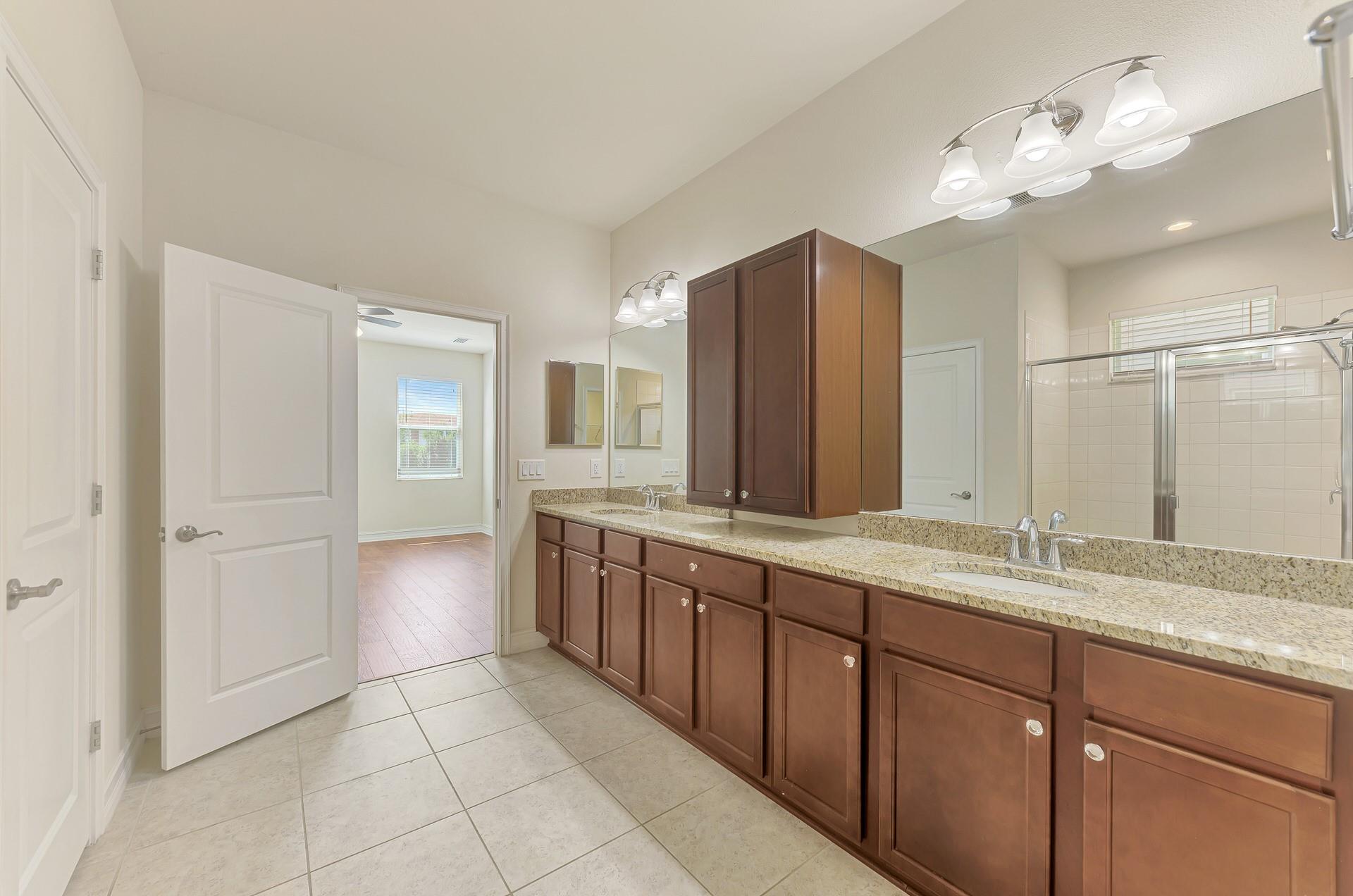 3200 - PALMS AT CASEY KEY - Residential Lease