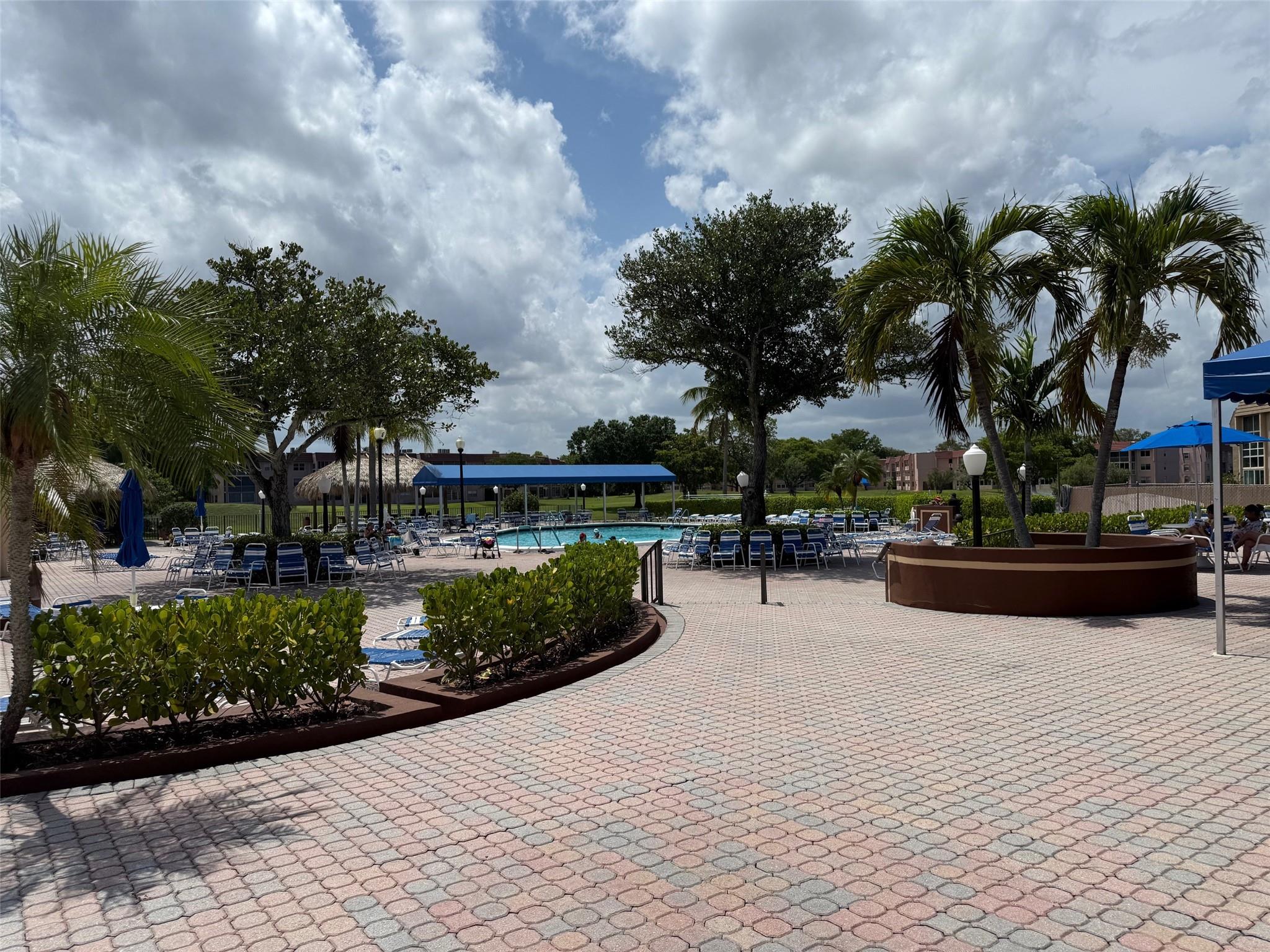 Sunrise Lakes - Residential