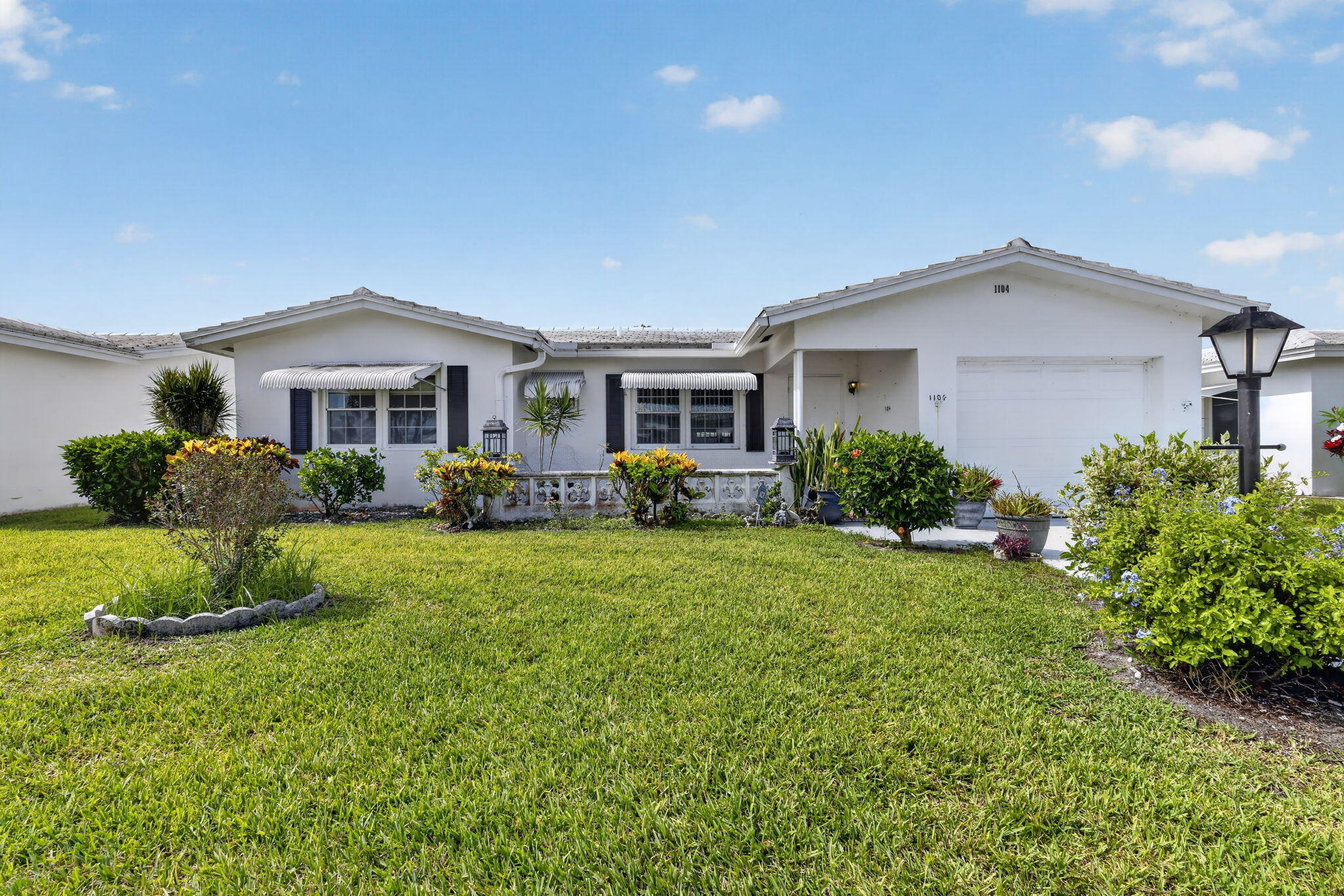 1104 W Ocean Avenue, Boynton Beach FL 33426