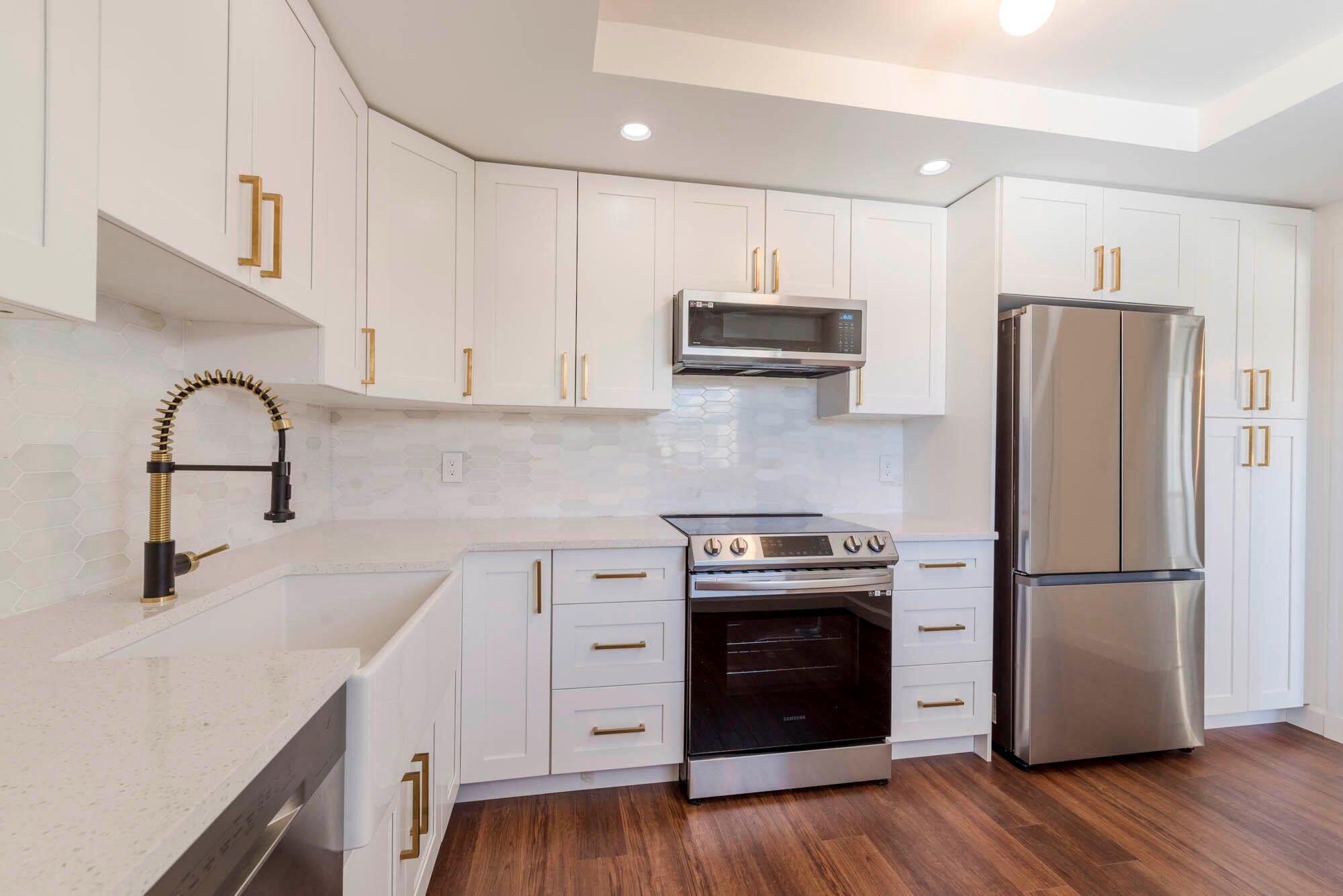 TURTLE CREEK APARTMENT BU - Residential Lease