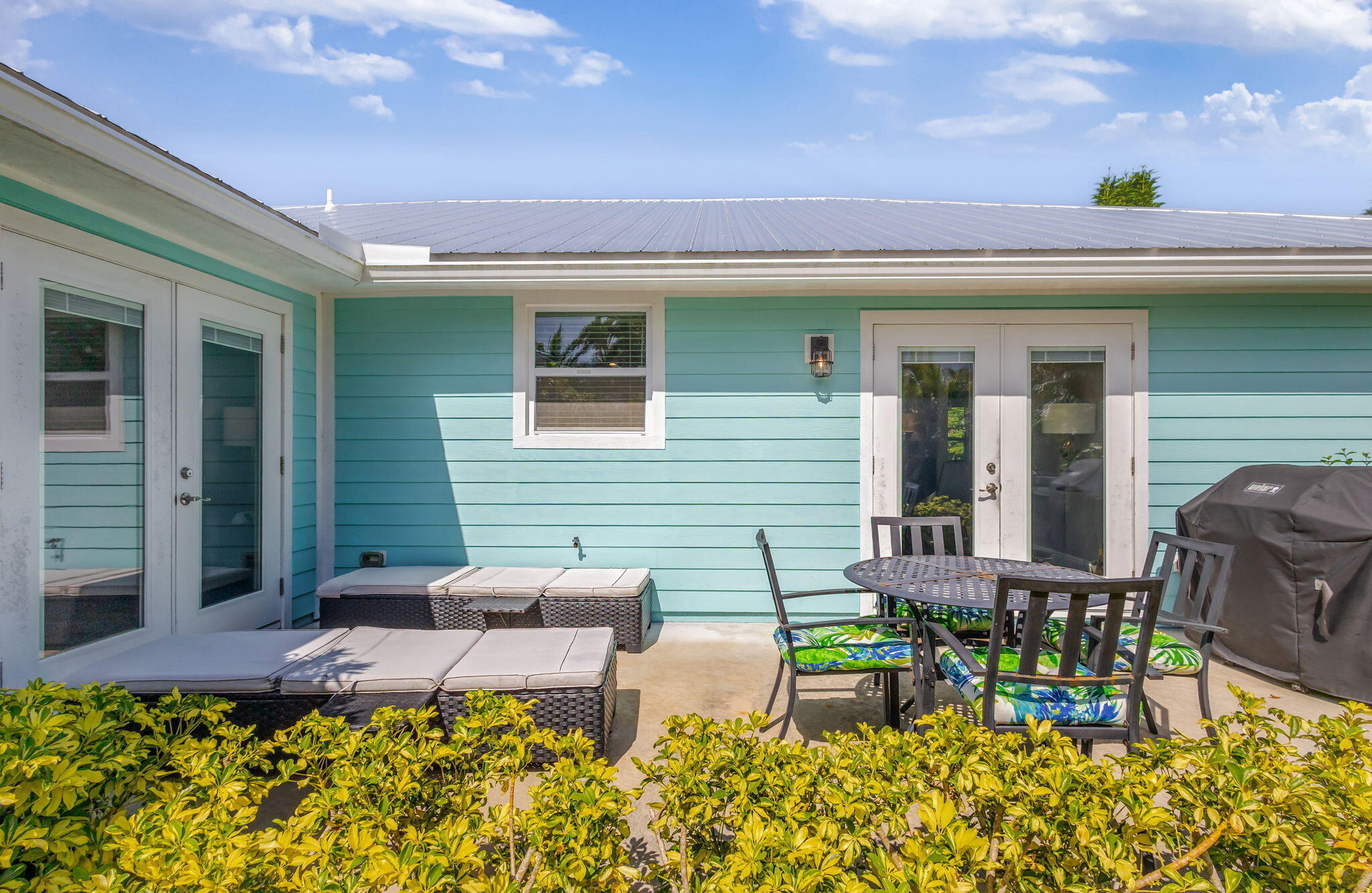 LITTLE VILLAGE UNREC - Residential