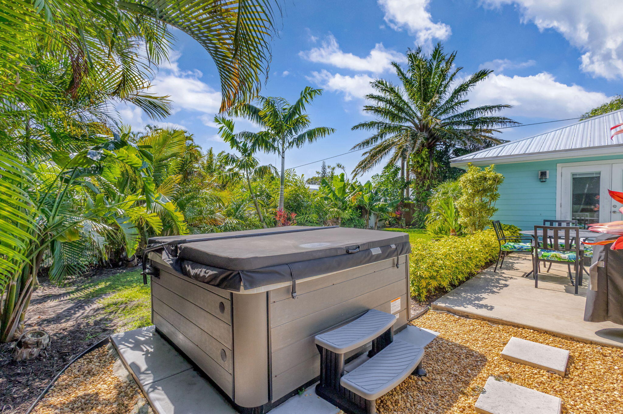 LITTLE VILLAGE UNREC - Residential