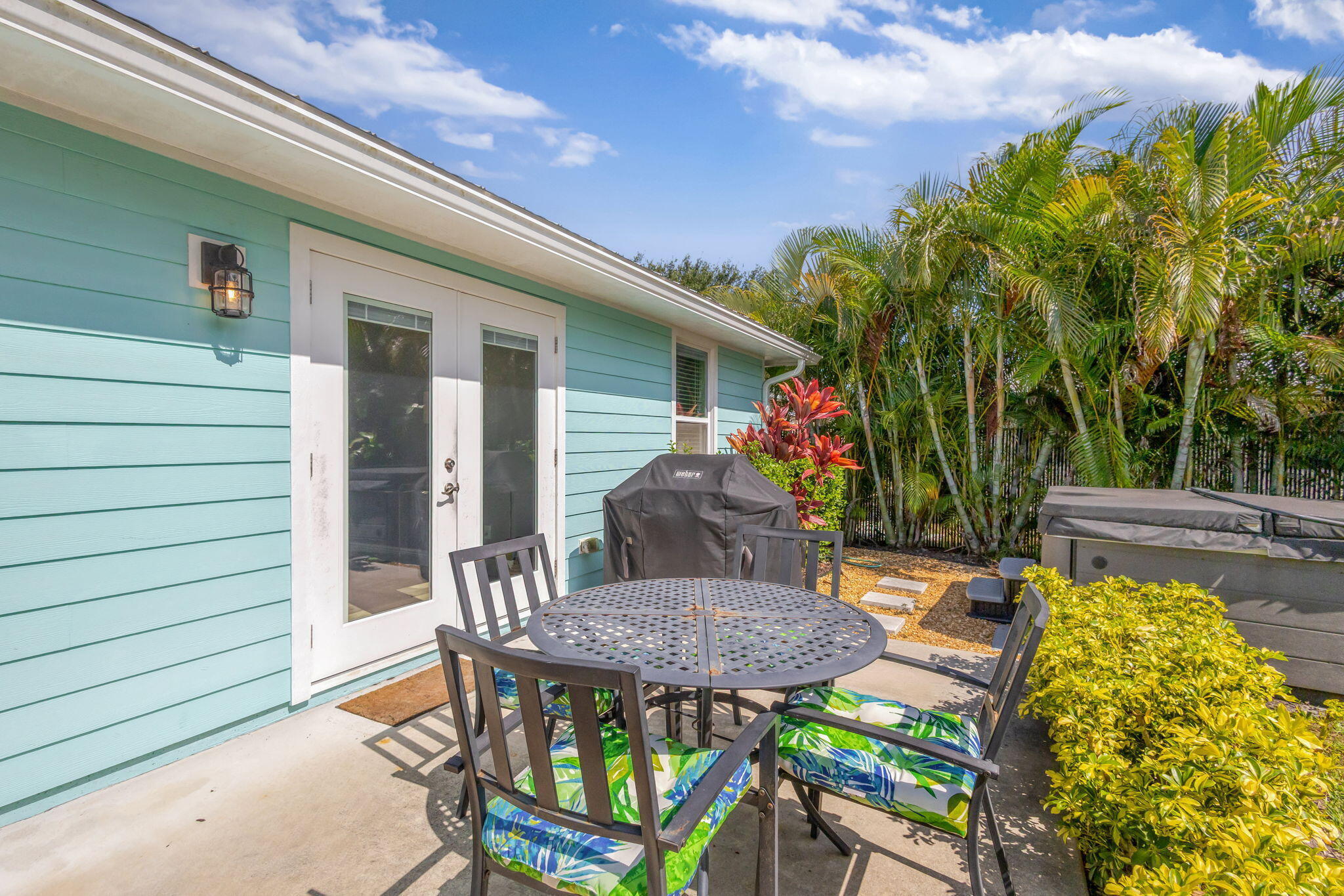 LITTLE VILLAGE UNREC - Residential