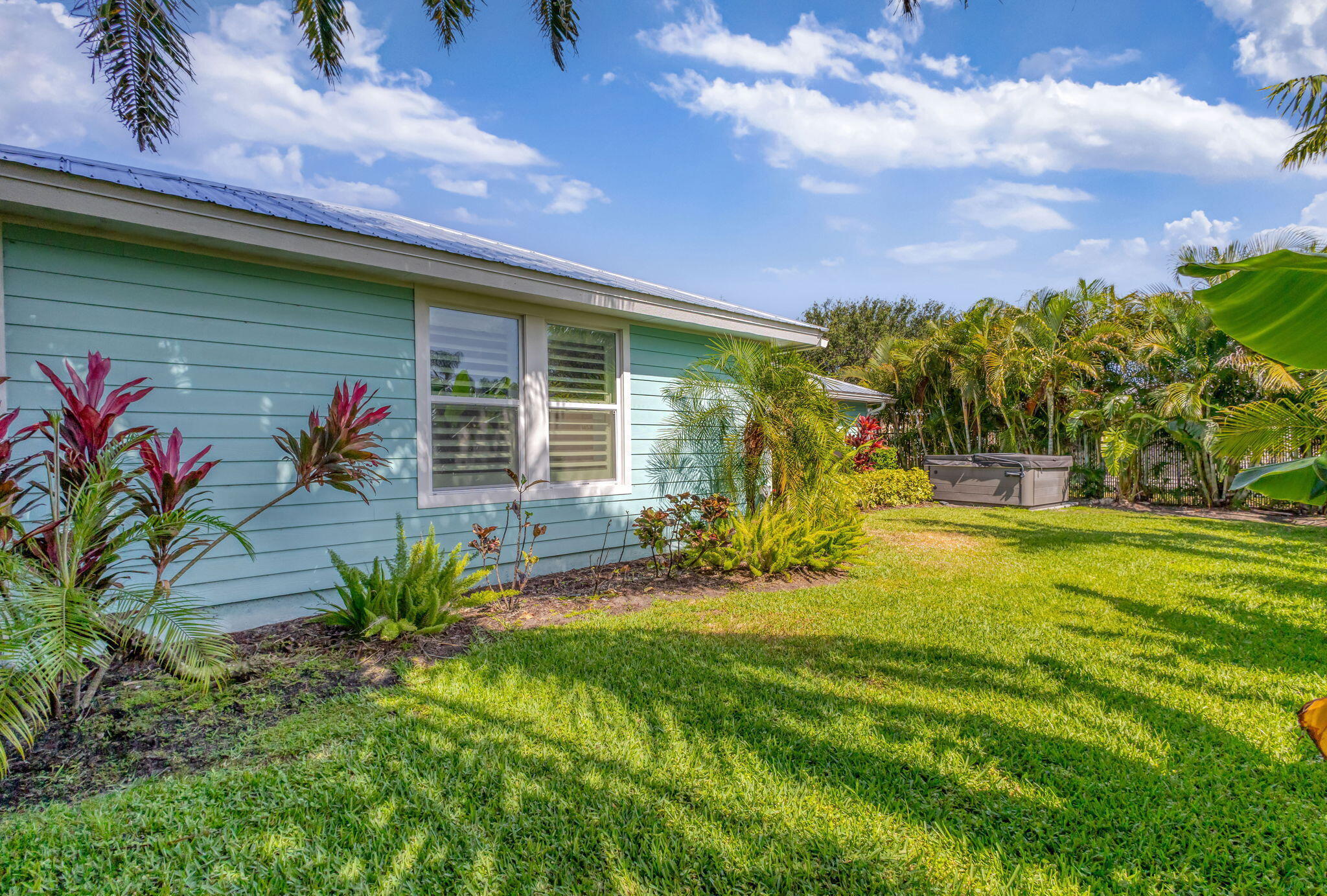 LITTLE VILLAGE UNREC - Residential