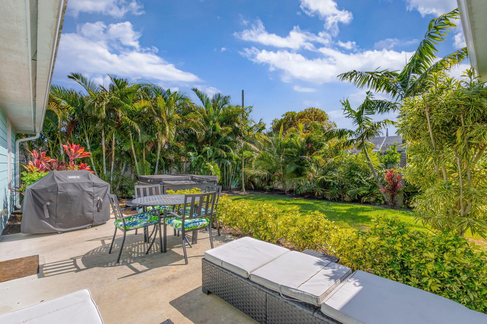 LITTLE VILLAGE UNREC - Residential