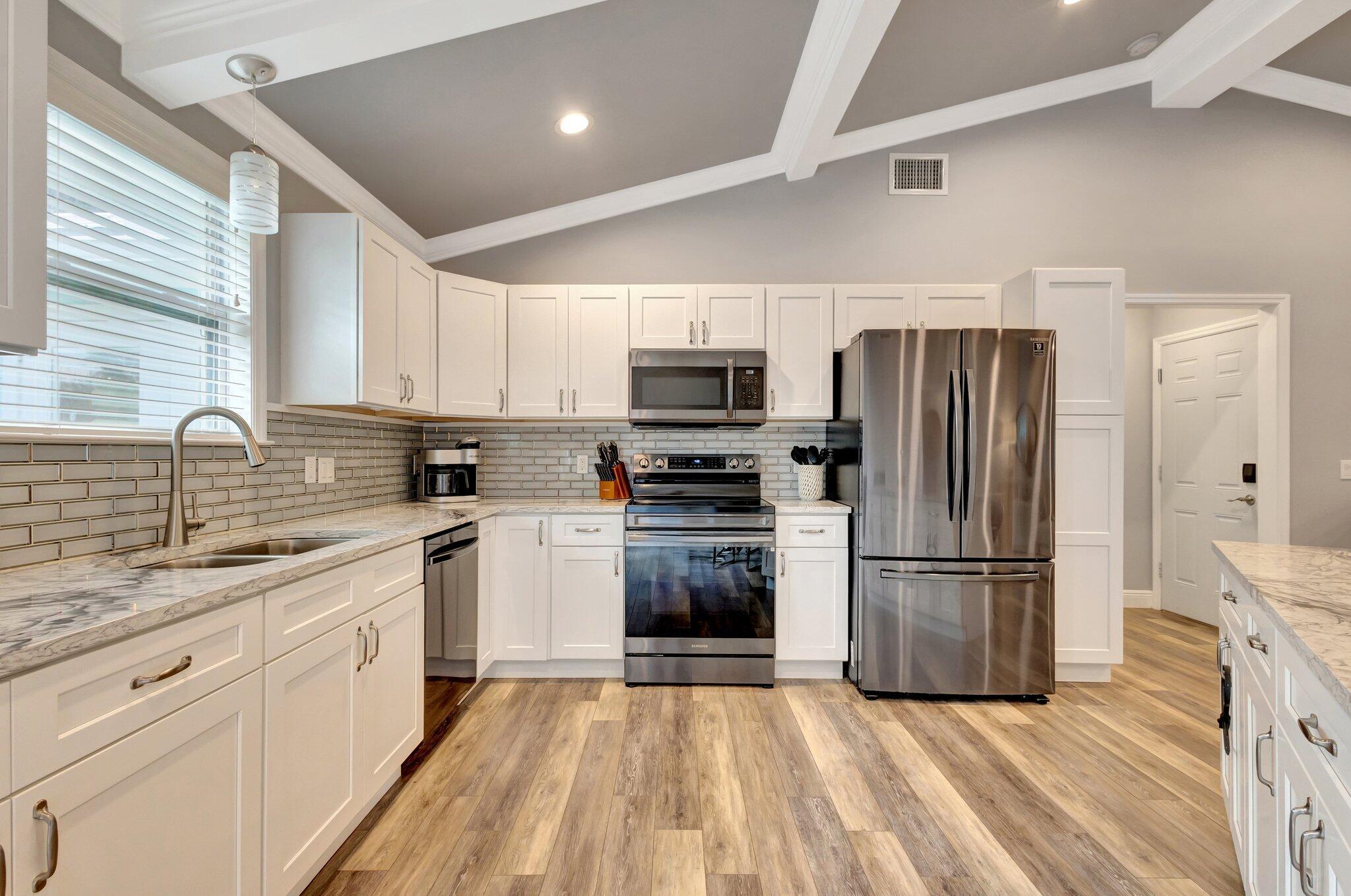 LITTLE VILLAGE UNREC - Residential