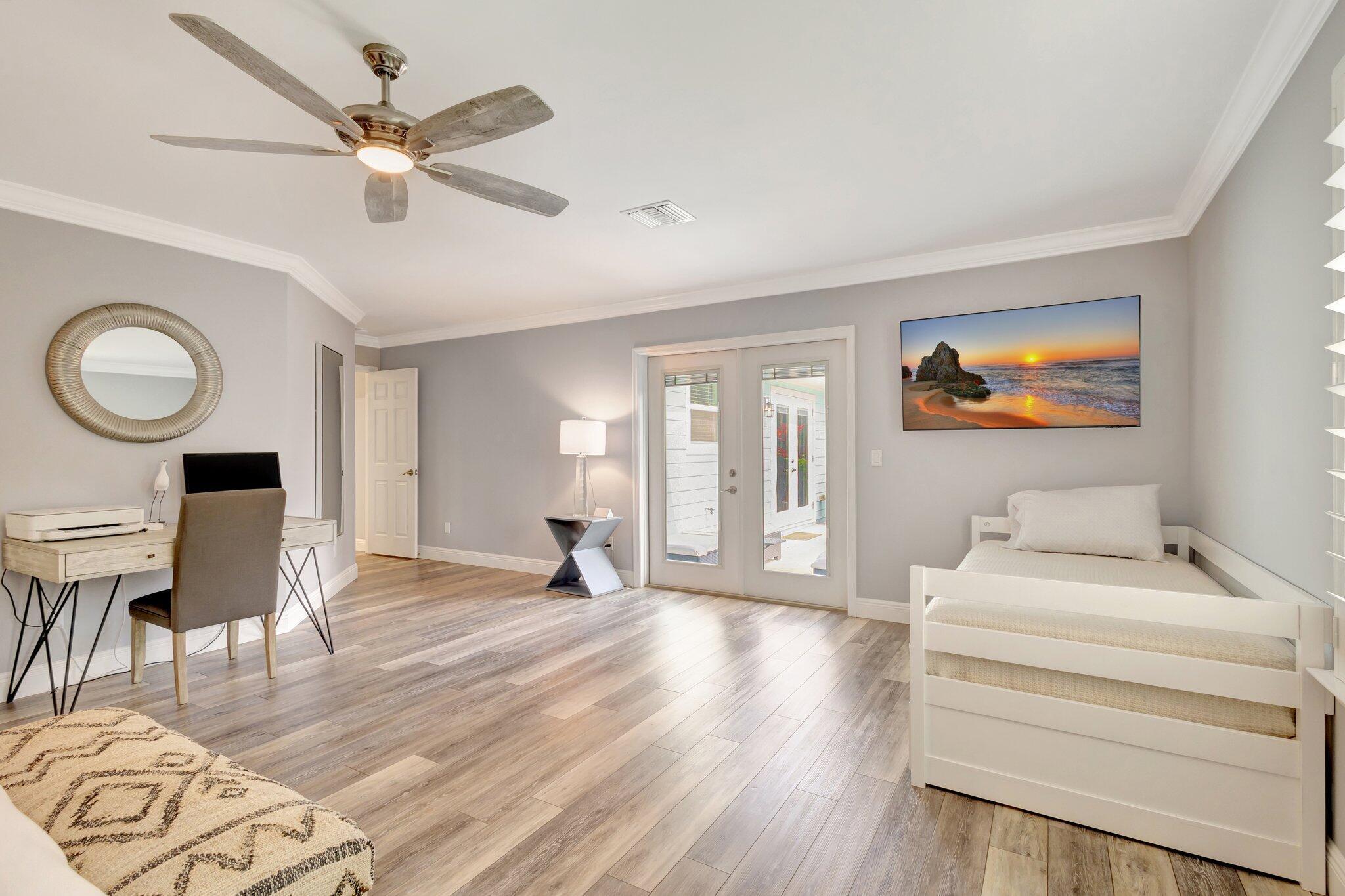 LITTLE VILLAGE UNREC - Residential