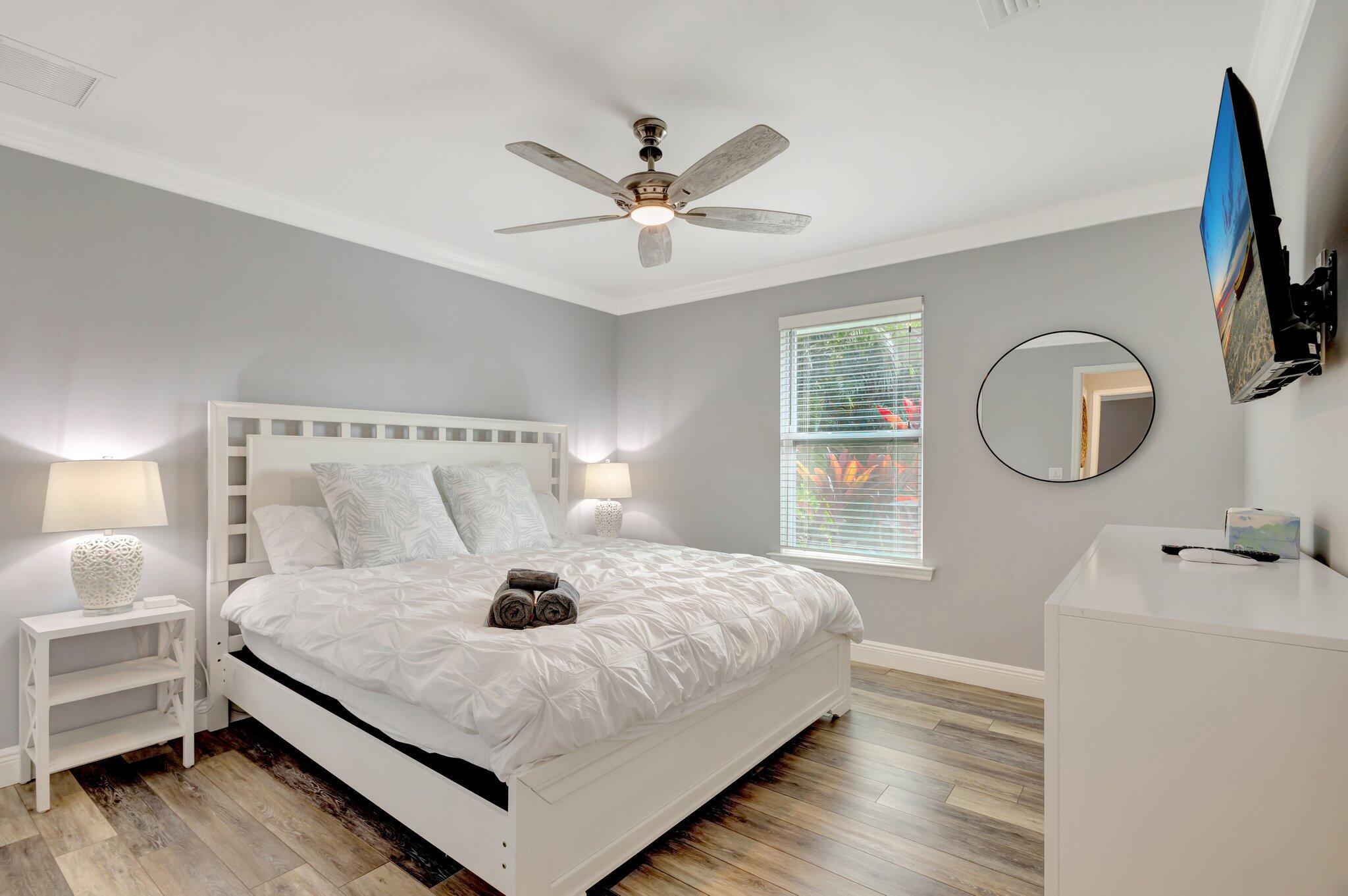 LITTLE VILLAGE UNREC - Residential