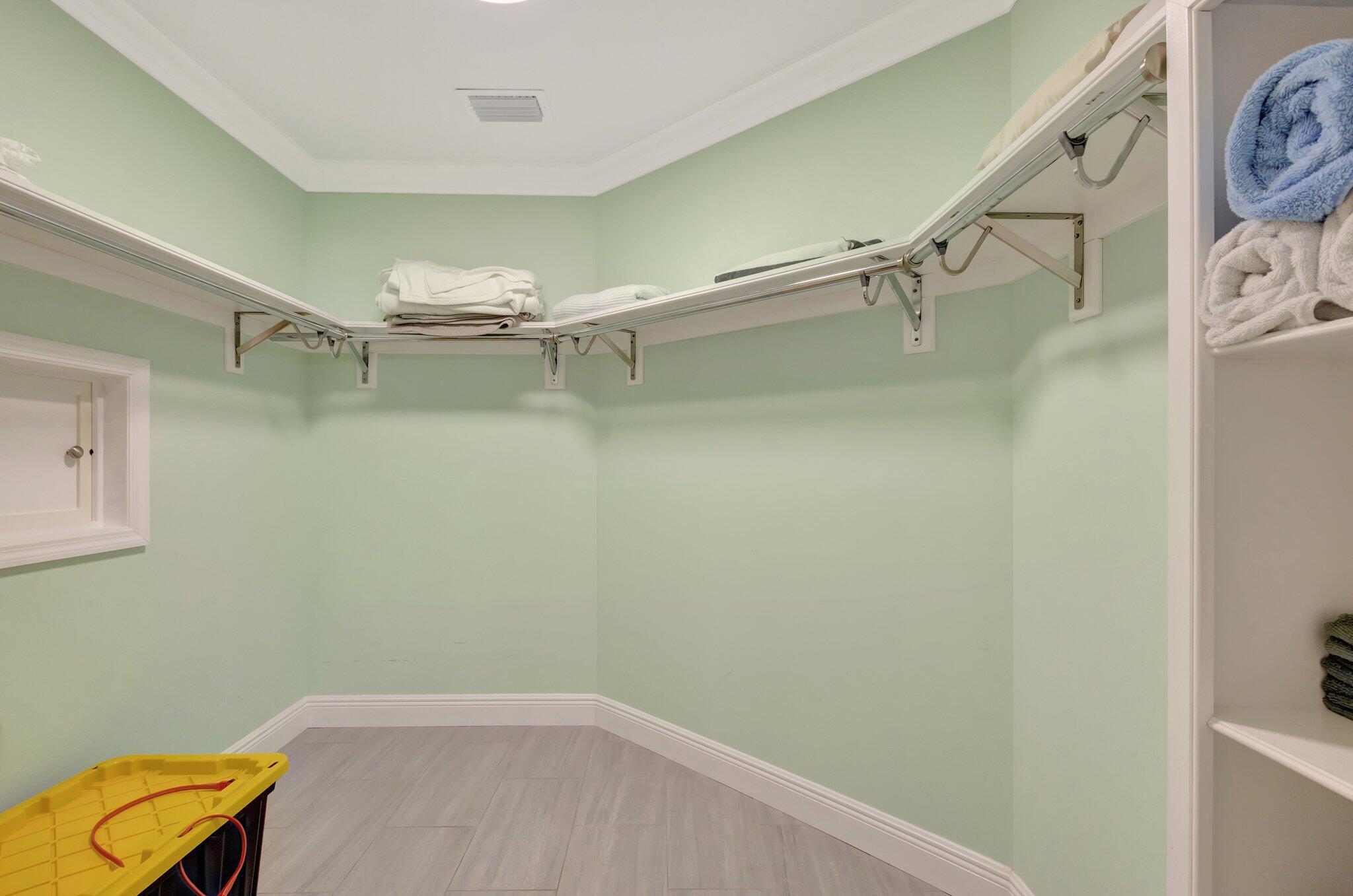 LITTLE VILLAGE UNREC - Residential