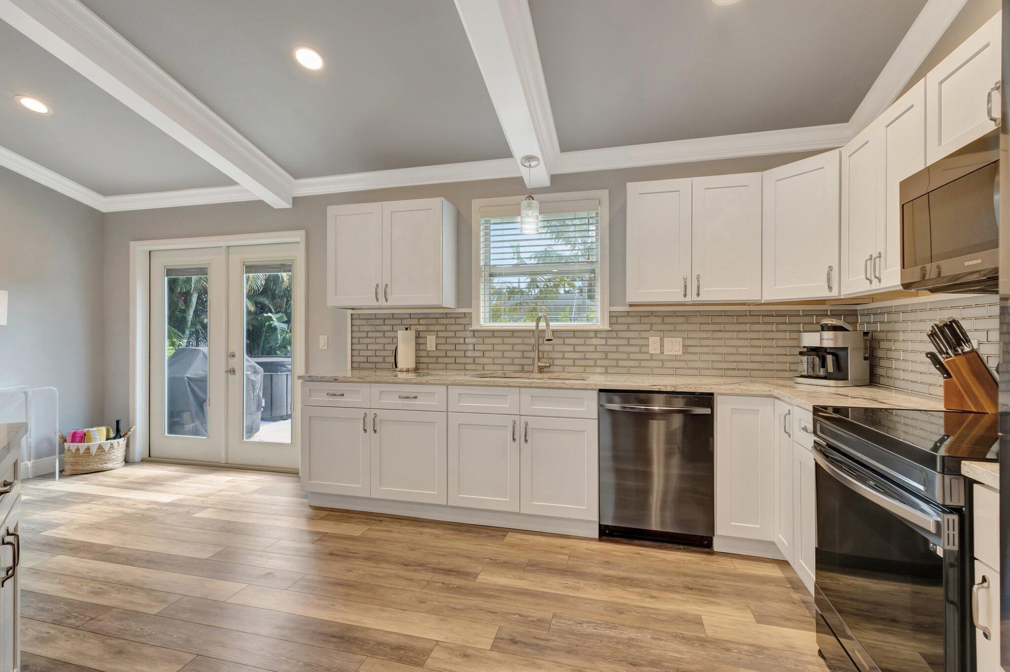 LITTLE VILLAGE UNREC - Residential