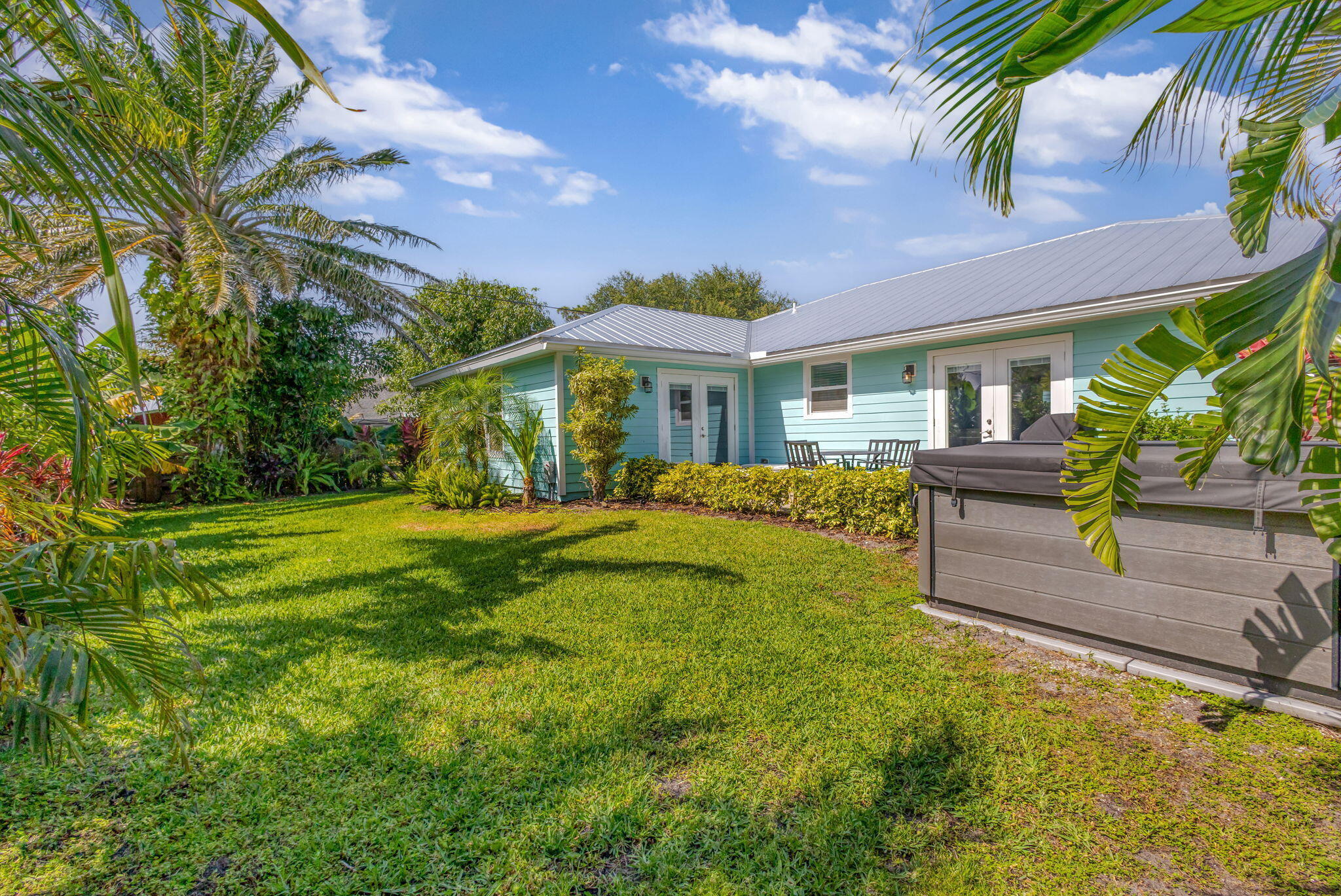 LITTLE VILLAGE UNREC - Residential