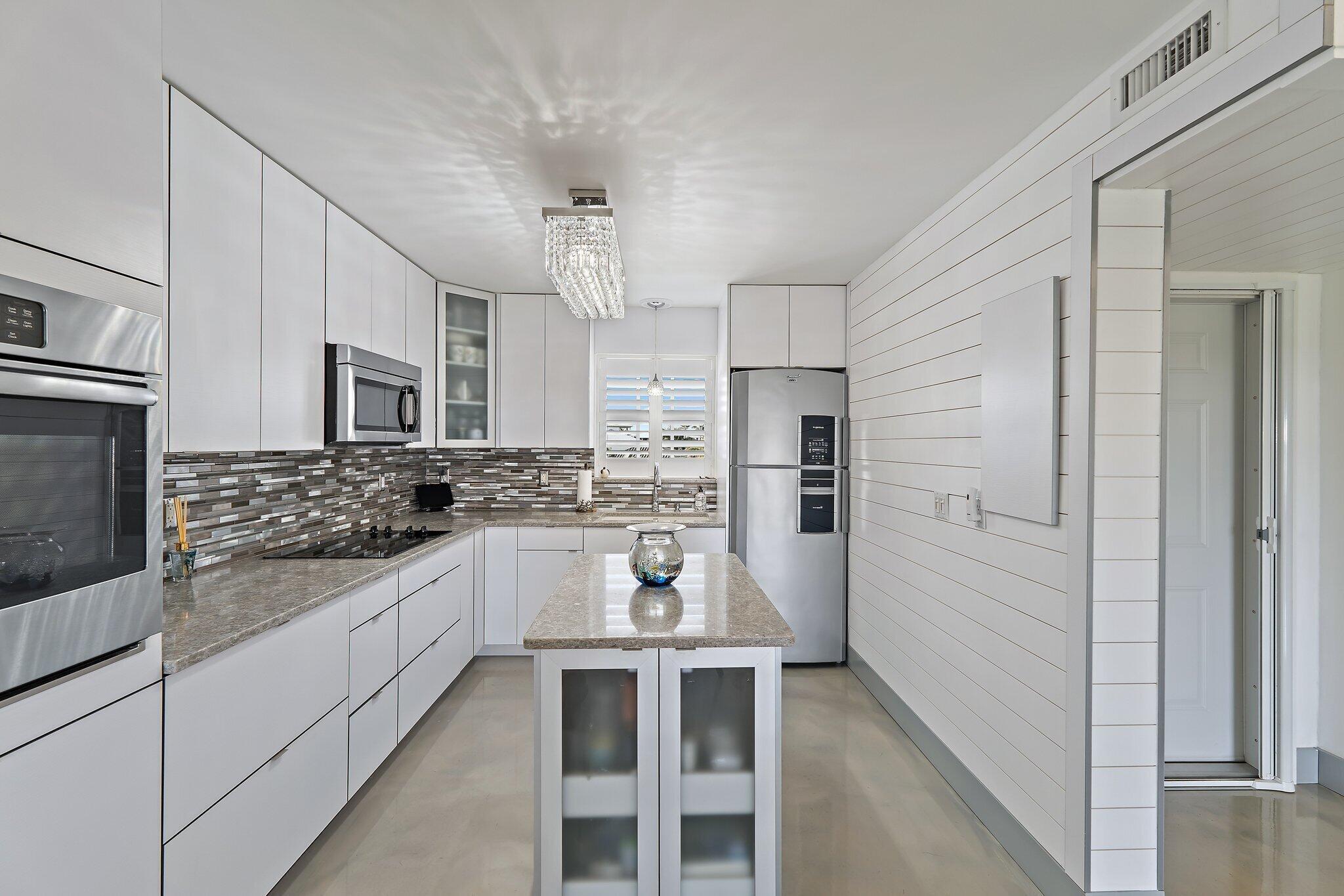 WATERWAY BEACH CONDOS - Residential Lease