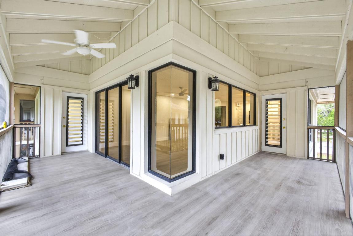 GOLF VILLAS COND AT PGA NATIONAL DECL FILED 10-22- - Residential