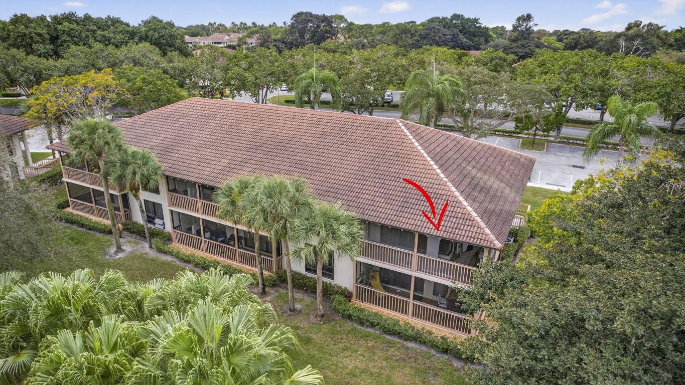 GOLF VILLAS COND AT PGA NATIONAL DECL FILED 10-22- - Residential