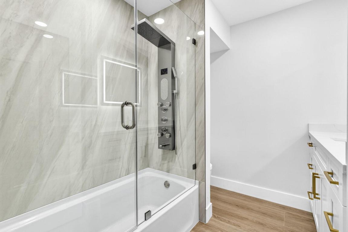 GOLF VILLAS COND AT PGA NATIONAL DECL FILED 10-22- - Residential