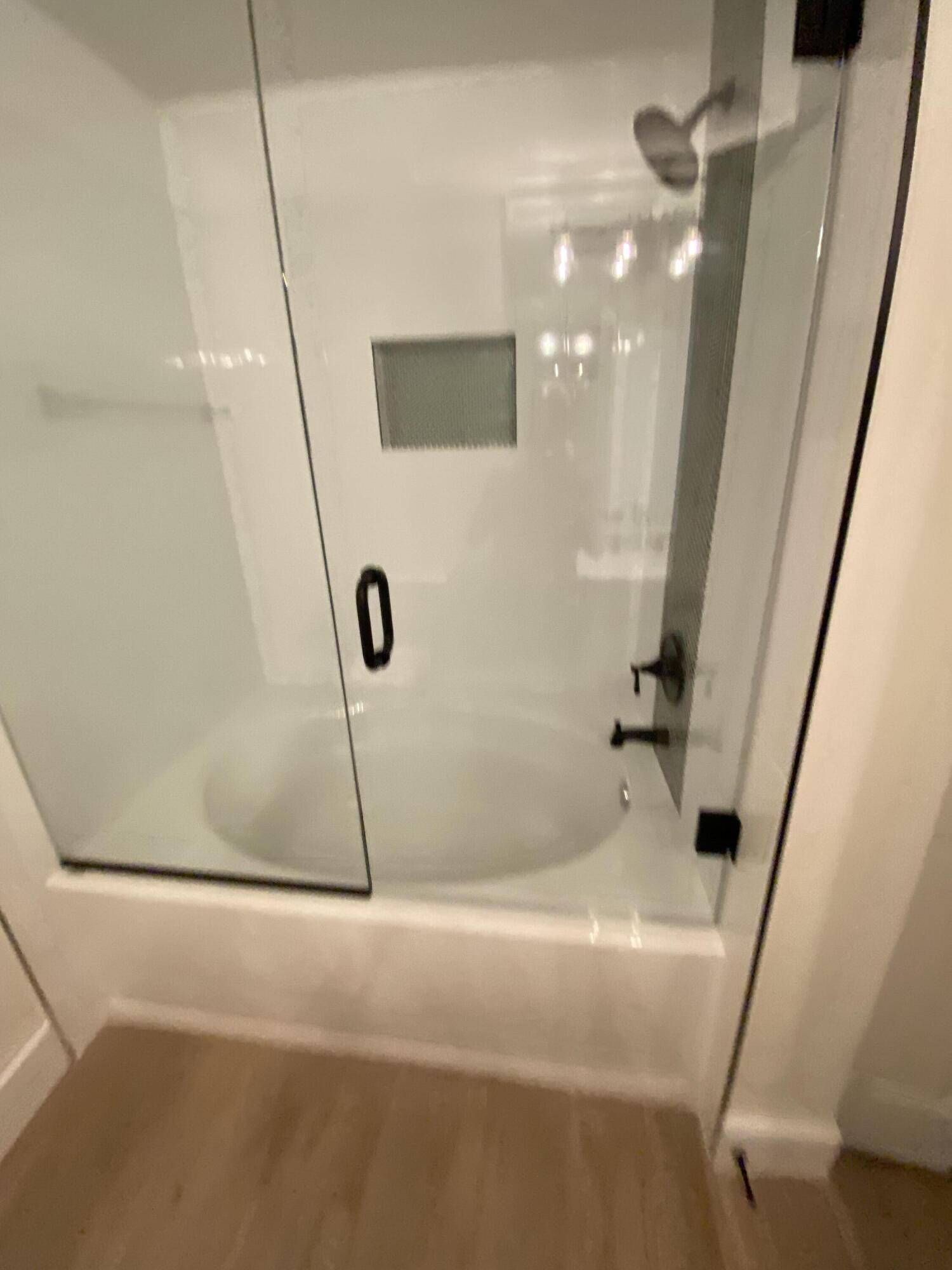 MEZZANO CONDO - Residential