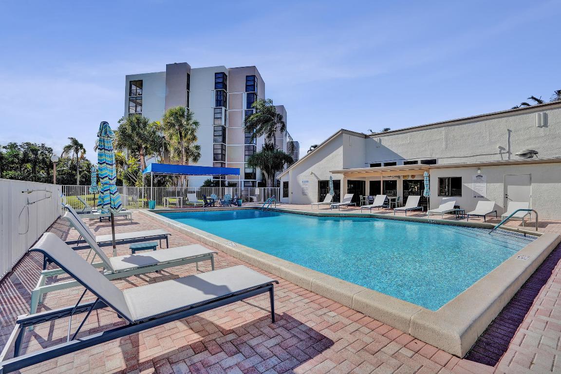 Club Royale - Residential