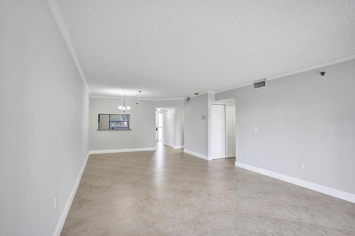 Club Royale - Residential