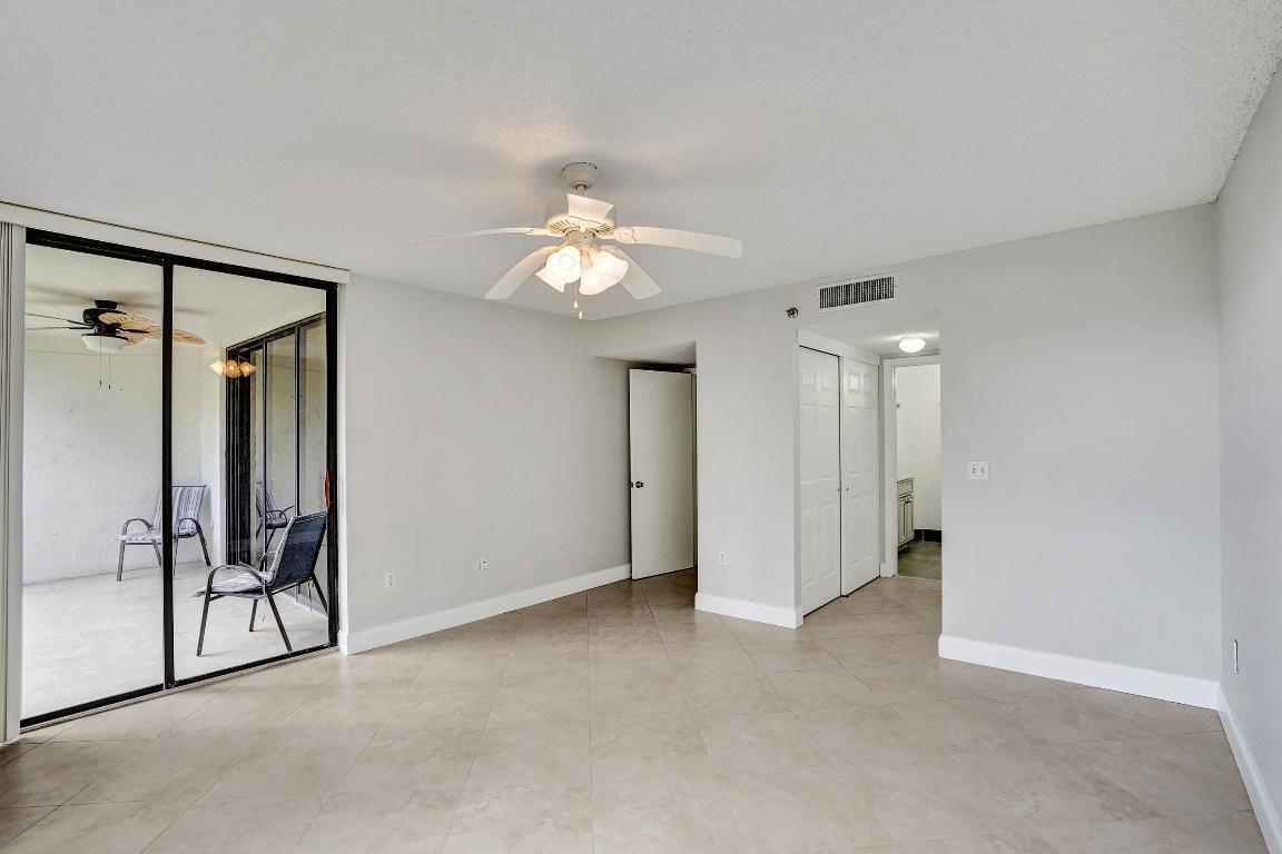 Club Royale - Residential