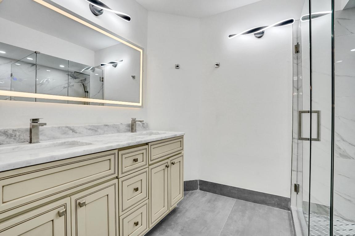 Club Royale - Residential