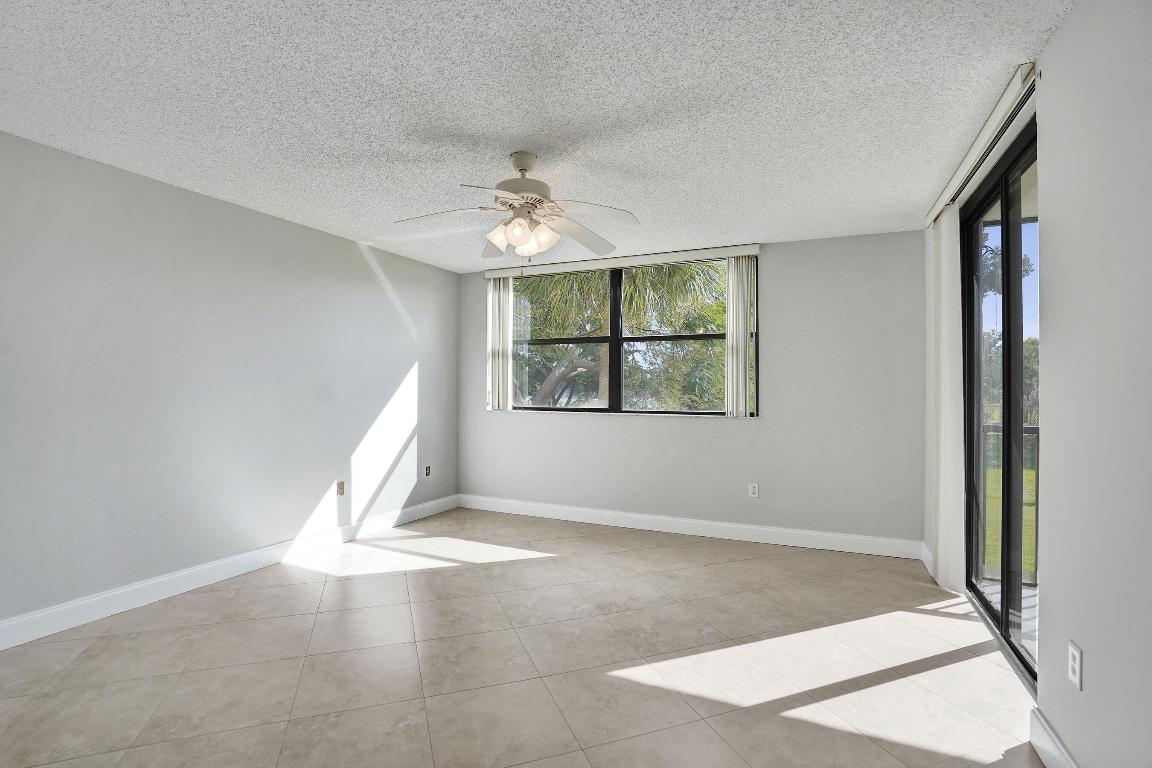 Club Royale - Residential