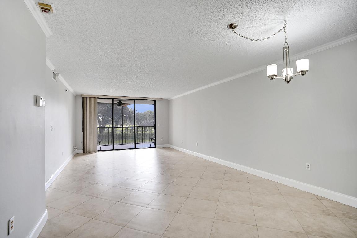 Club Royale - Residential