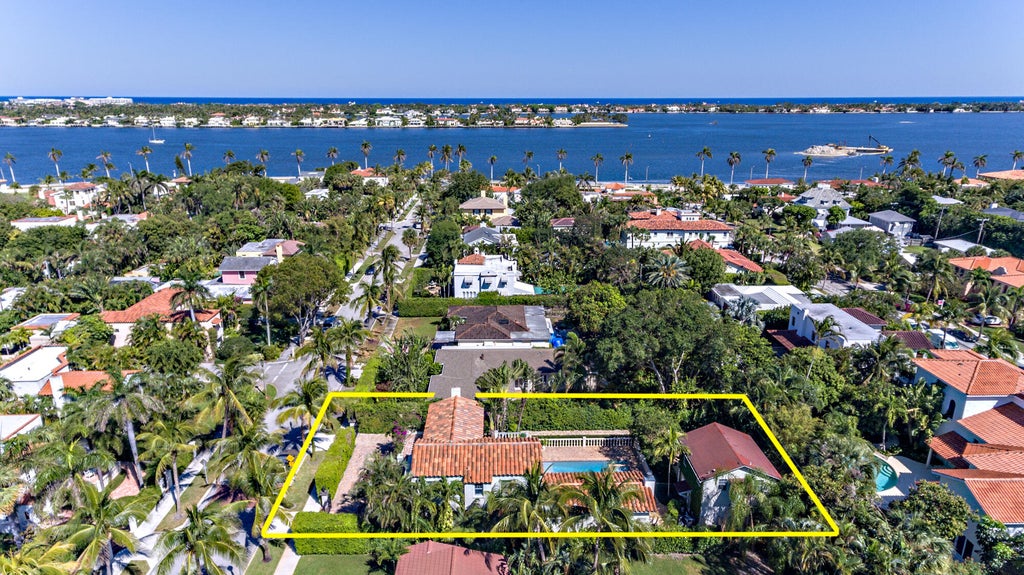 Photo of 230 SUNSET Road, West Palm Beach, FL 33401 (MLS # B26059746)