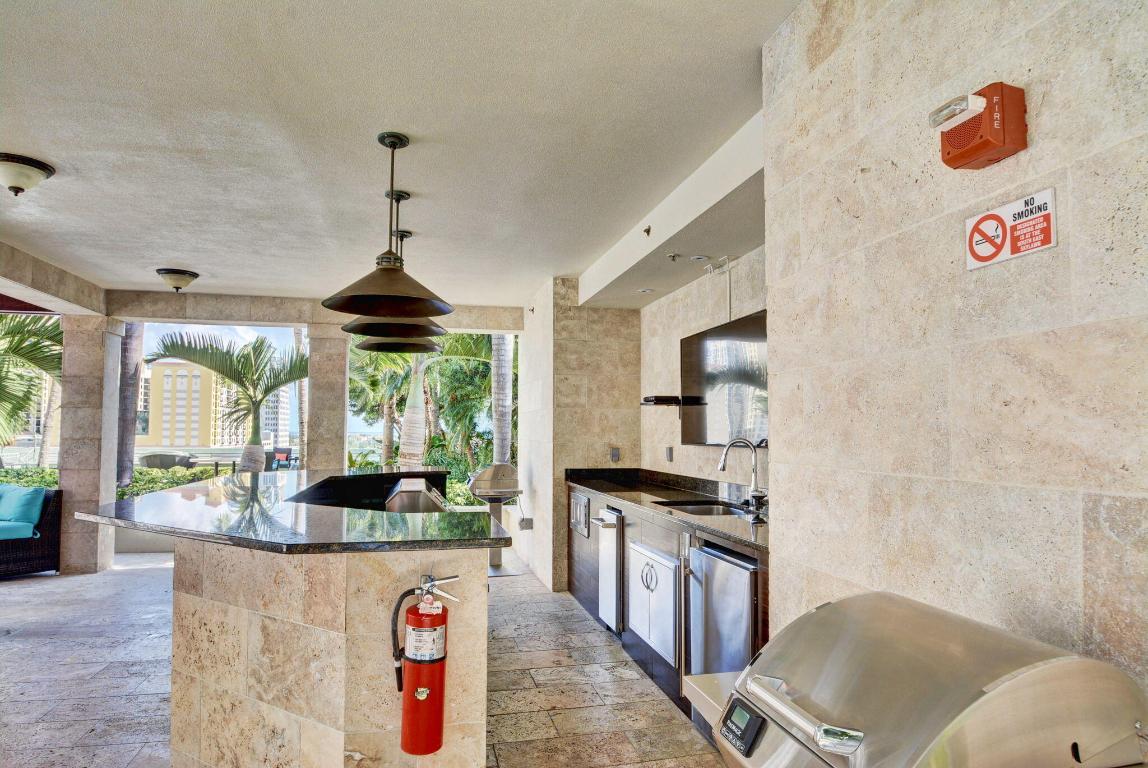 CITYPLACE SOUTH TOWER CONDO - Residential