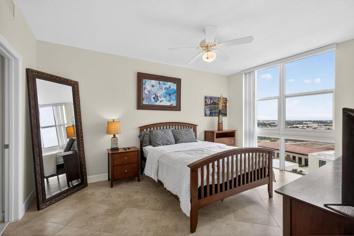 CITYPLACE SOUTH TOWER CONDO - Residential