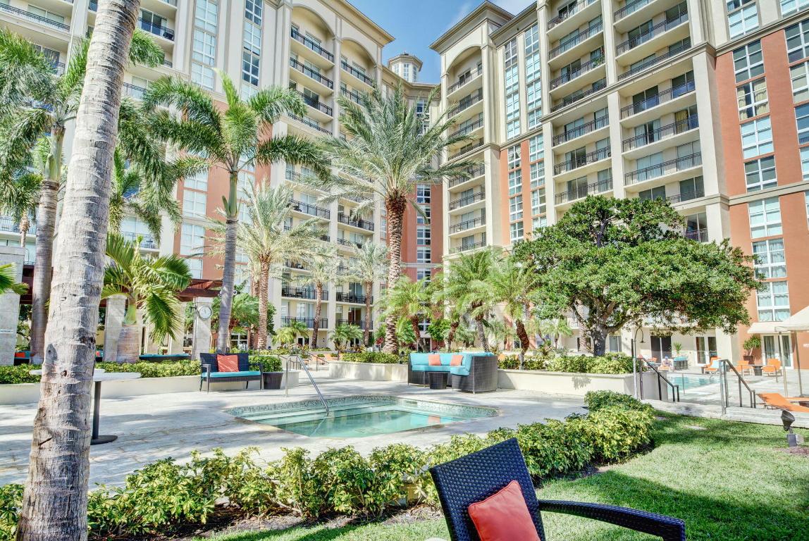 CITYPLACE SOUTH TOWER CONDO - Residential