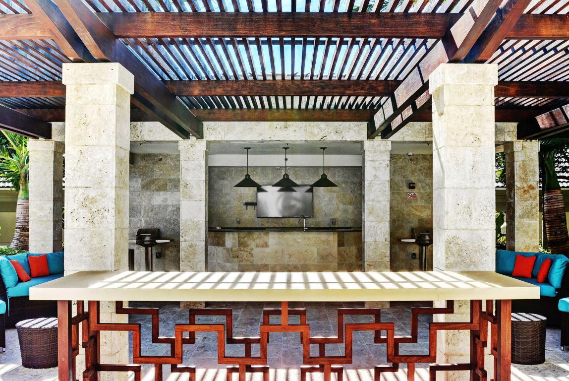 CITYPLACE SOUTH TOWER CONDO - Residential