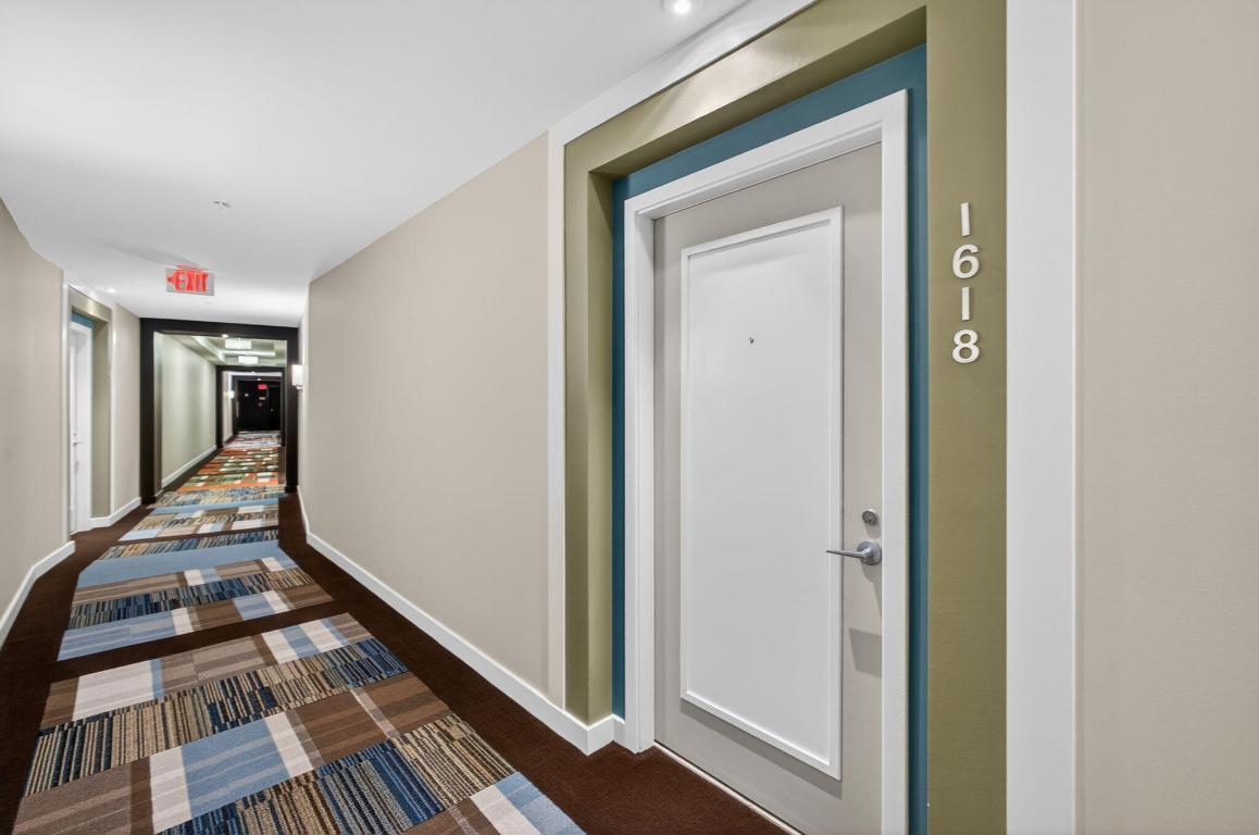 CITYPLACE SOUTH TOWER CONDO - Residential